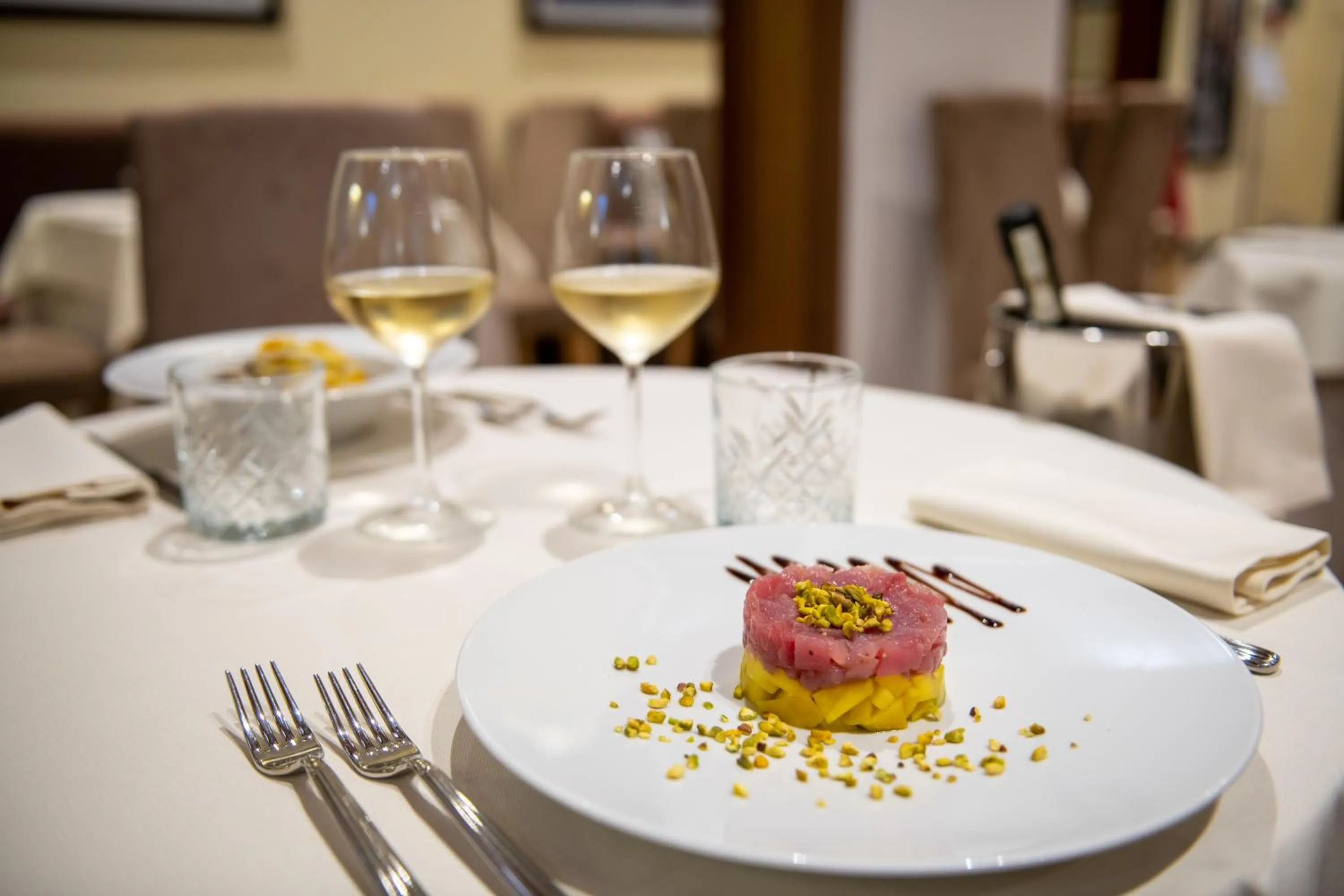 Restaurant/places to eat in Ca' Rebeka Venice - Atika & Atif