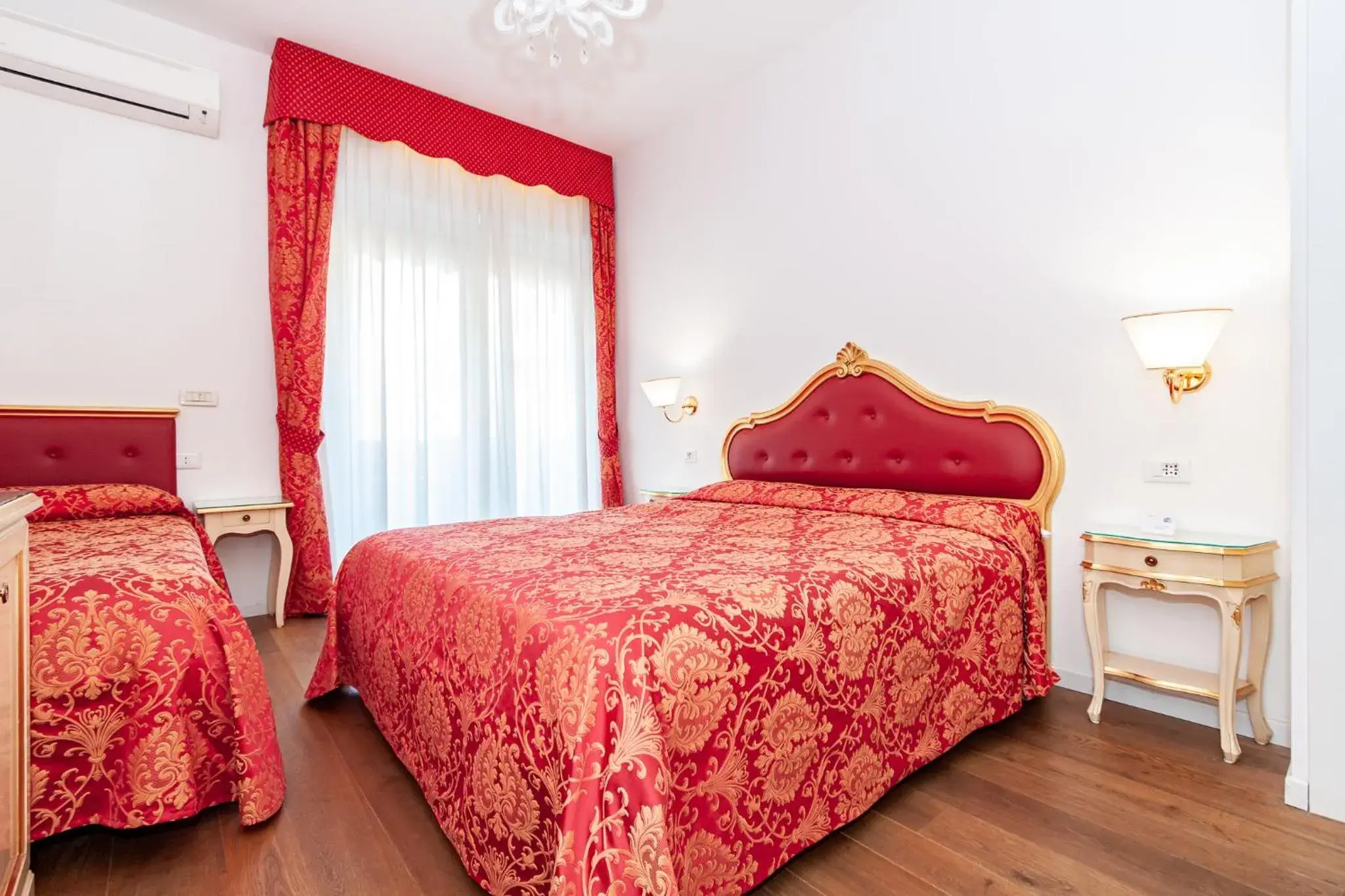 Ca' Rebeka Venice - Atika & Atif Ca' Rebeka Venice - Atika & Atif