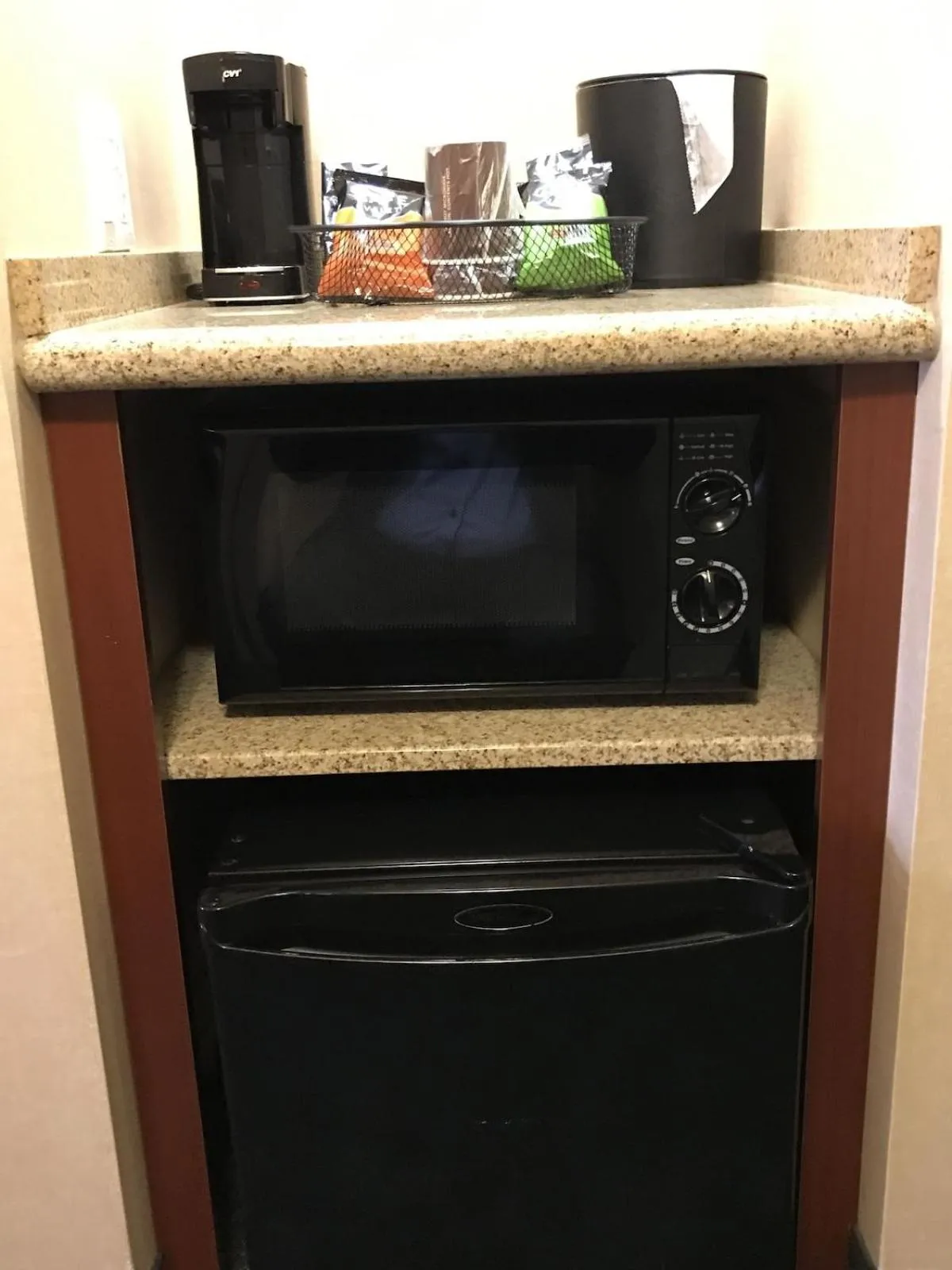 microwave in Courtyard Fairfield Napa Valley Area