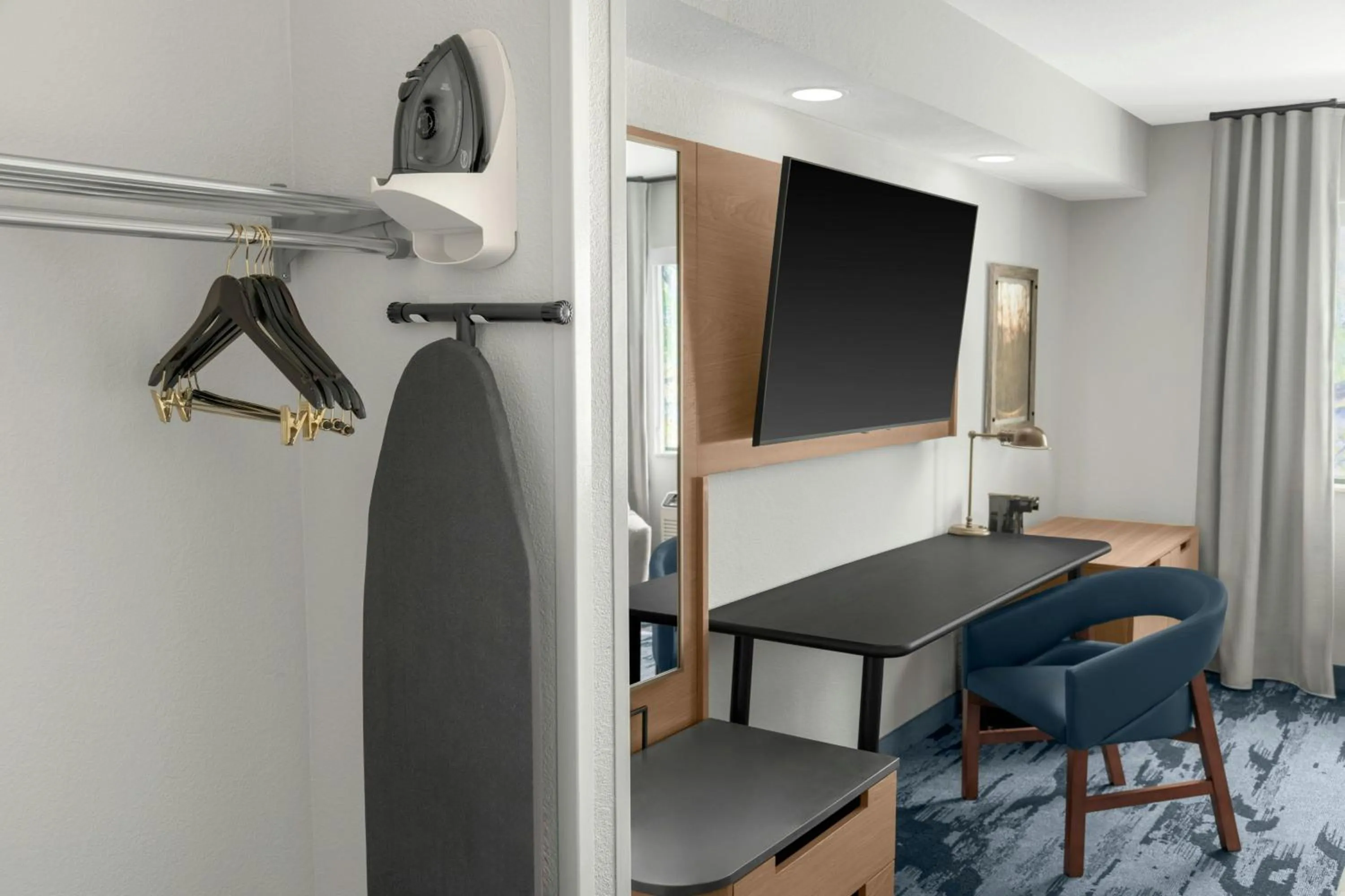 Photo of the whole room in Fairfield Inn & Suites by Marriott San Francisco San Carlos