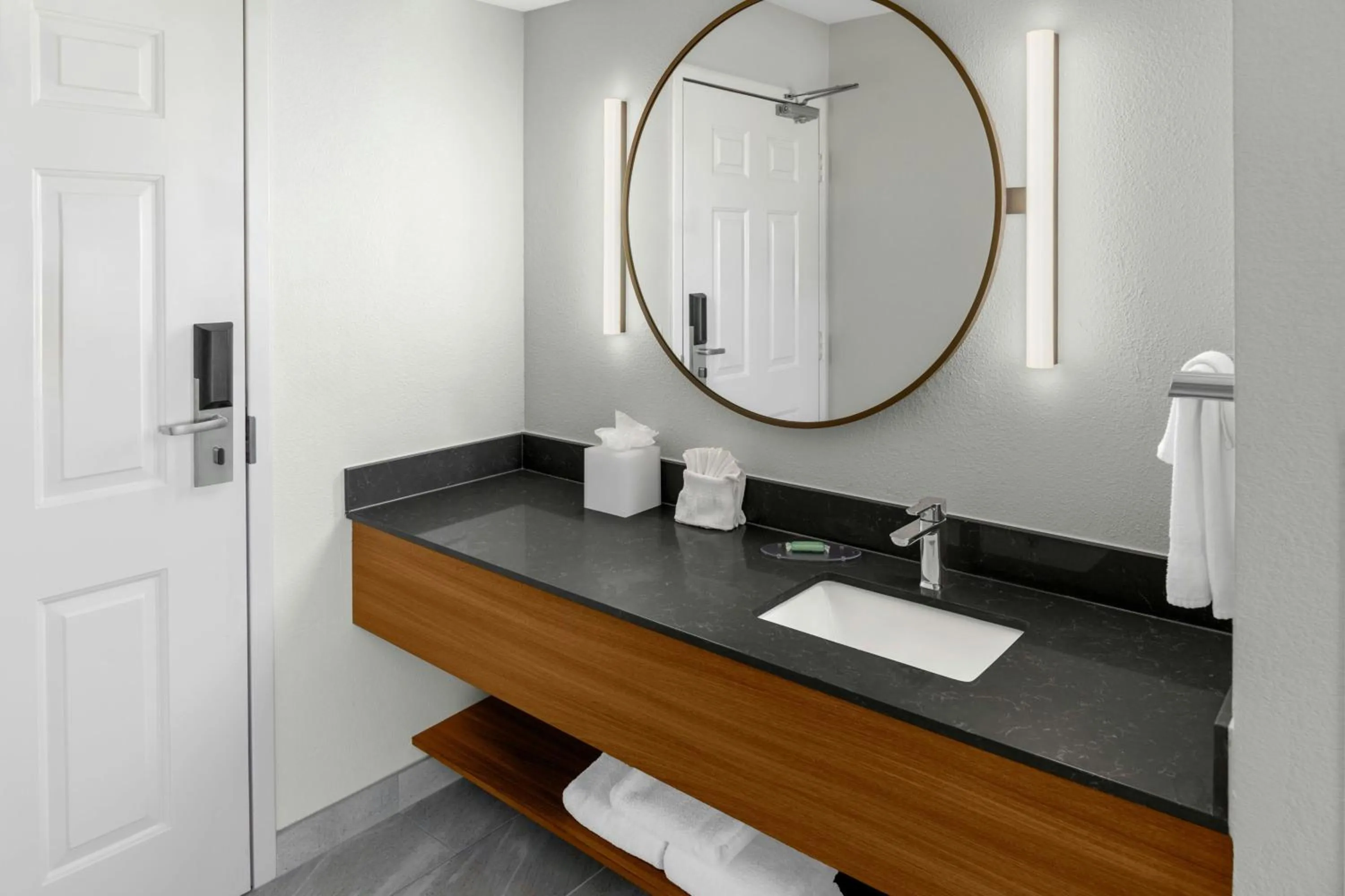 Bathroom in Fairfield Inn & Suites by Marriott San Francisco San Carlos