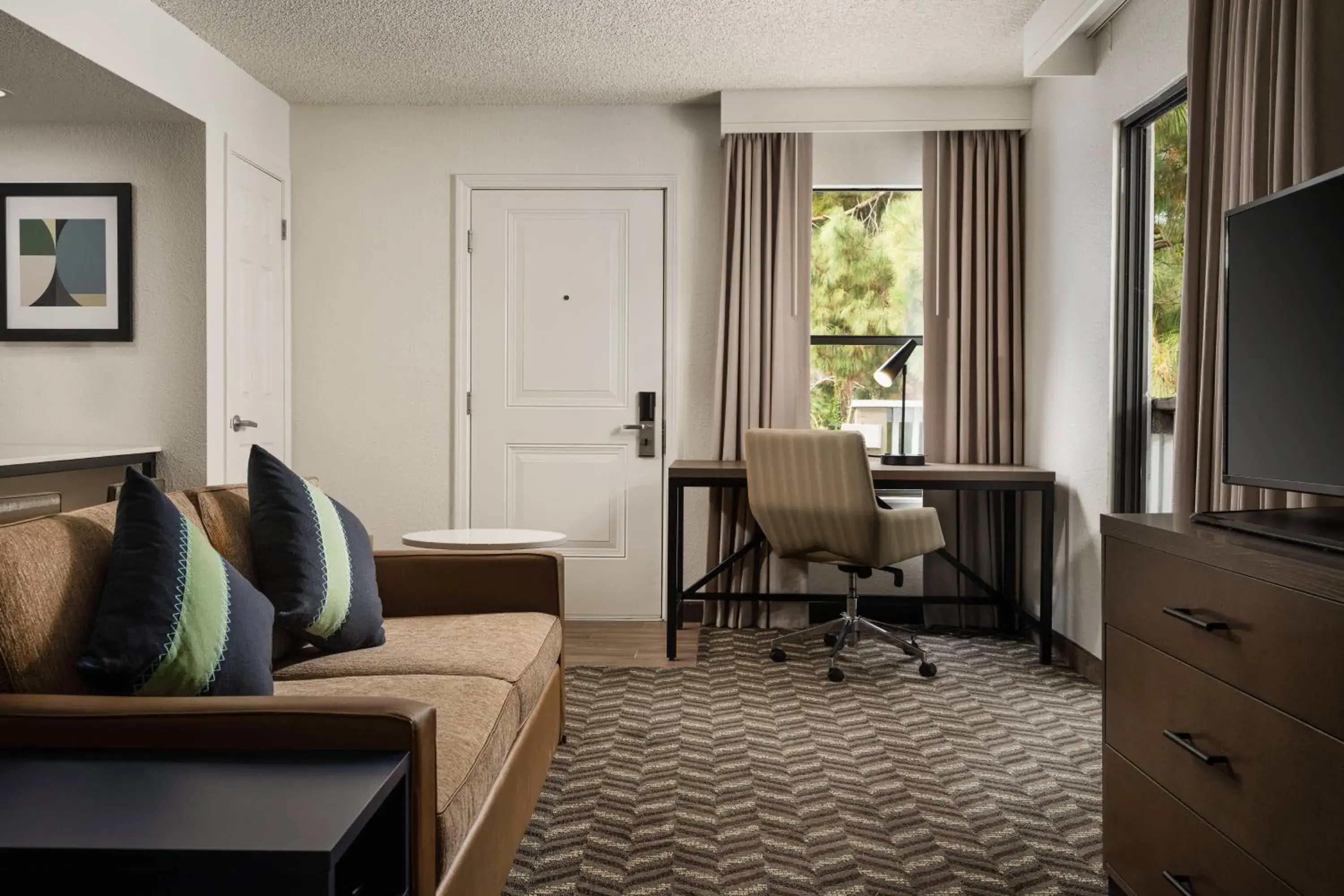 Queen Studio with Sofa Bed & Roll-in Shower – Mobility Accessible in Residence Inn Sunnyvale Silicon Valley II Queen Studio with Sofa Bed & Roll-in Shower – Mobility Accessible in Residence Inn Sunnyvale Silicon Valley II