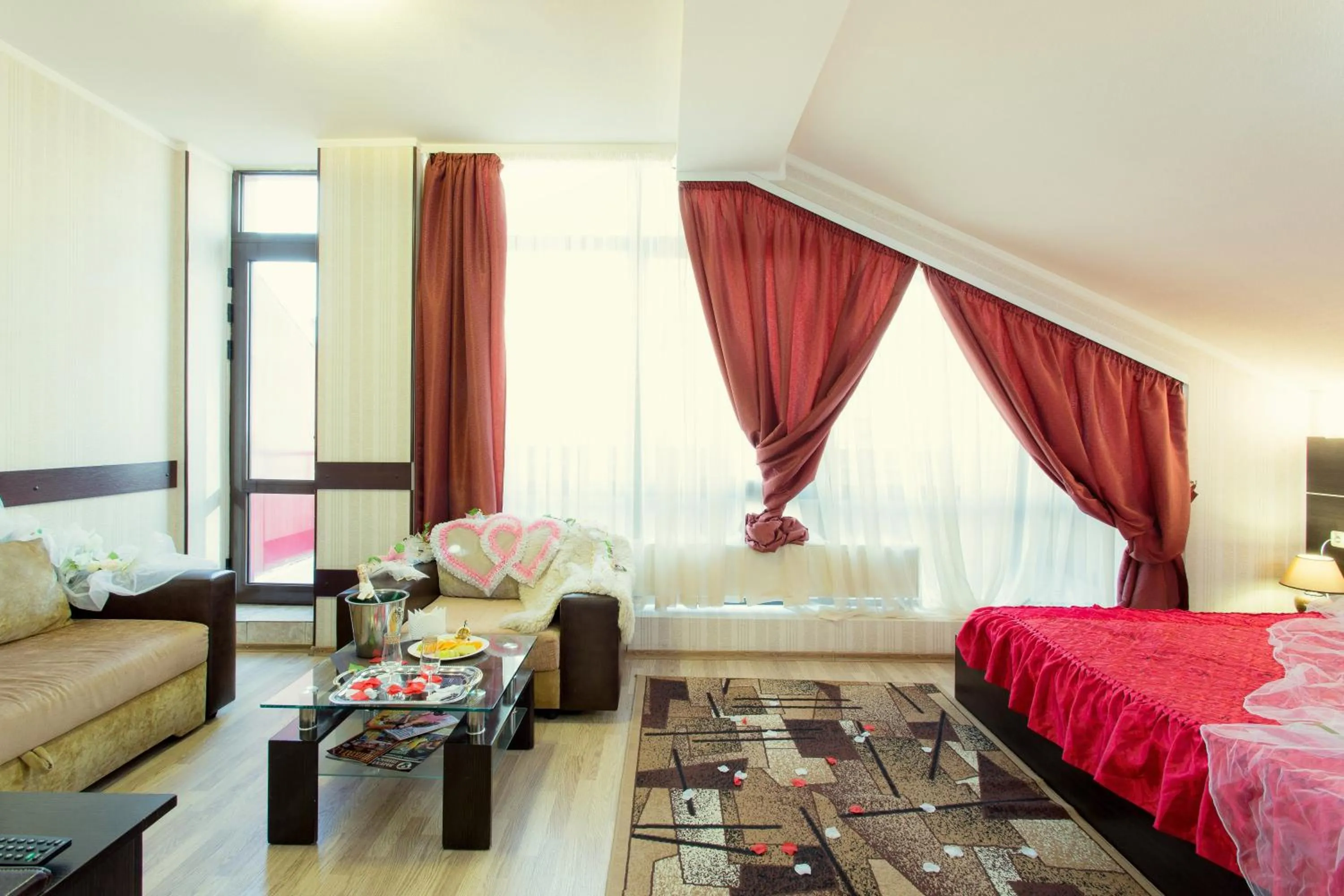 Bedroom, Bed in Viva Hotel