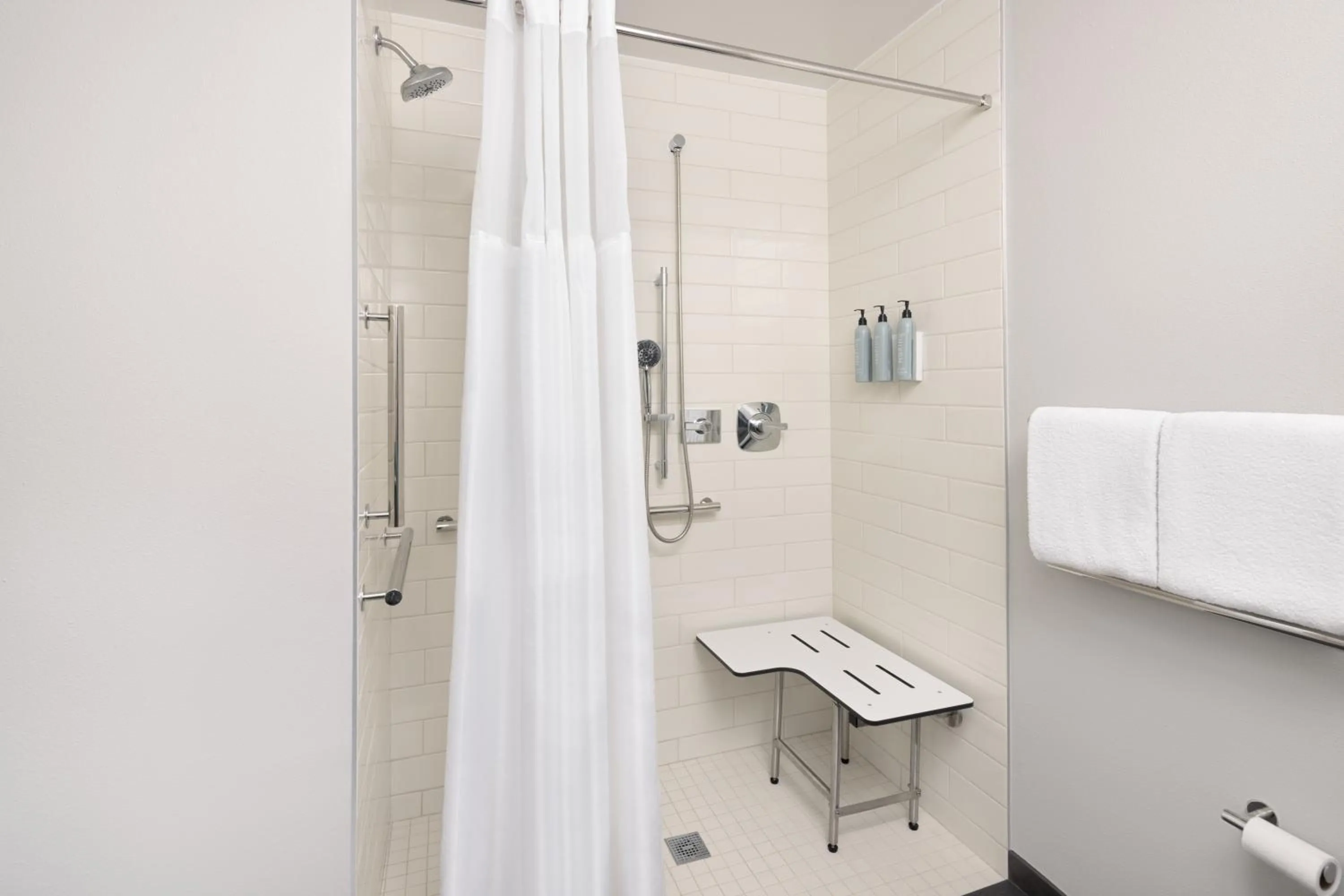 Bathroom in Courtyard by Marriott Springfield Airport