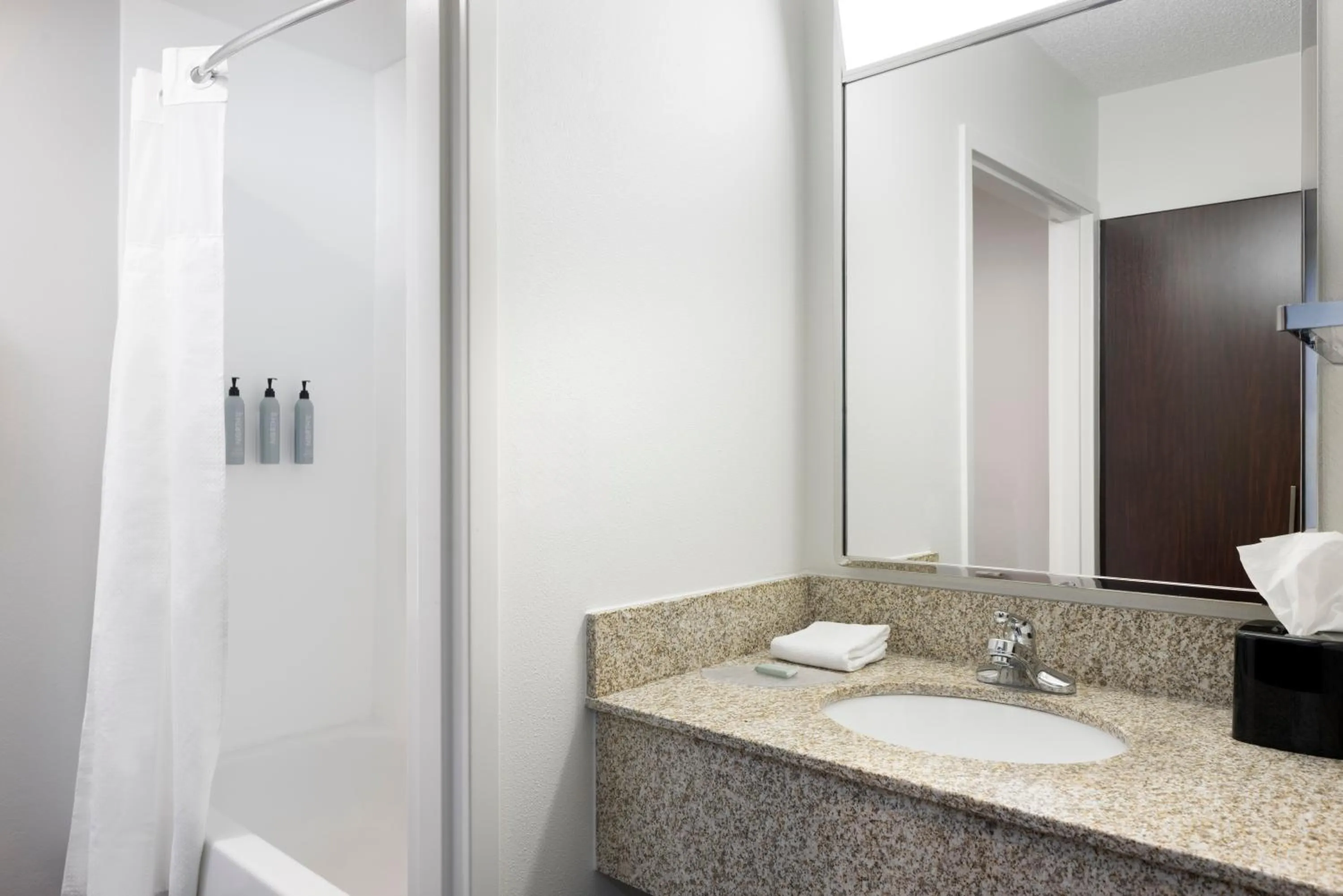 Bathroom in Courtyard by Marriott Springfield Airport