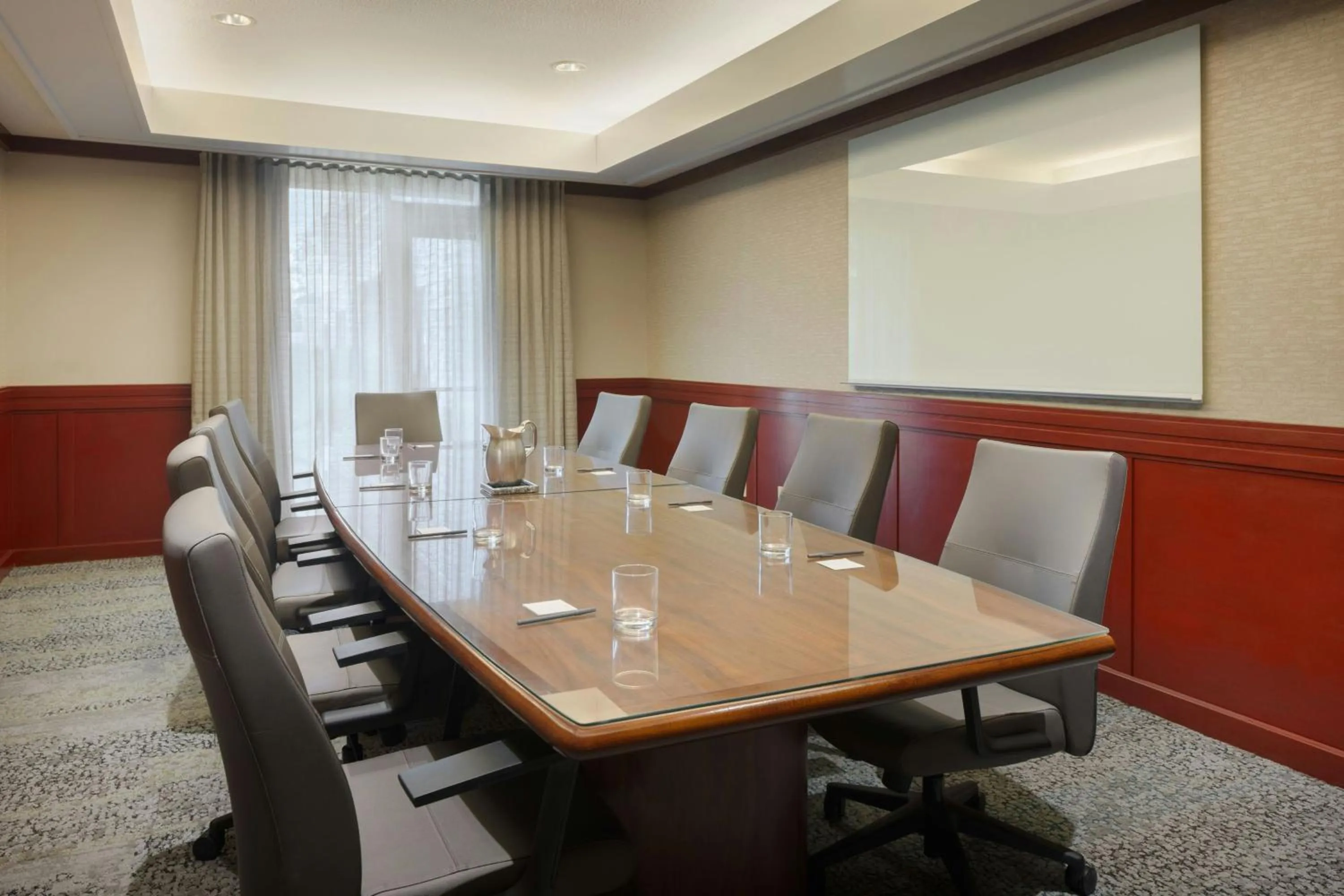 Meeting/conference room in Courtyard by Marriott Springfield Airport