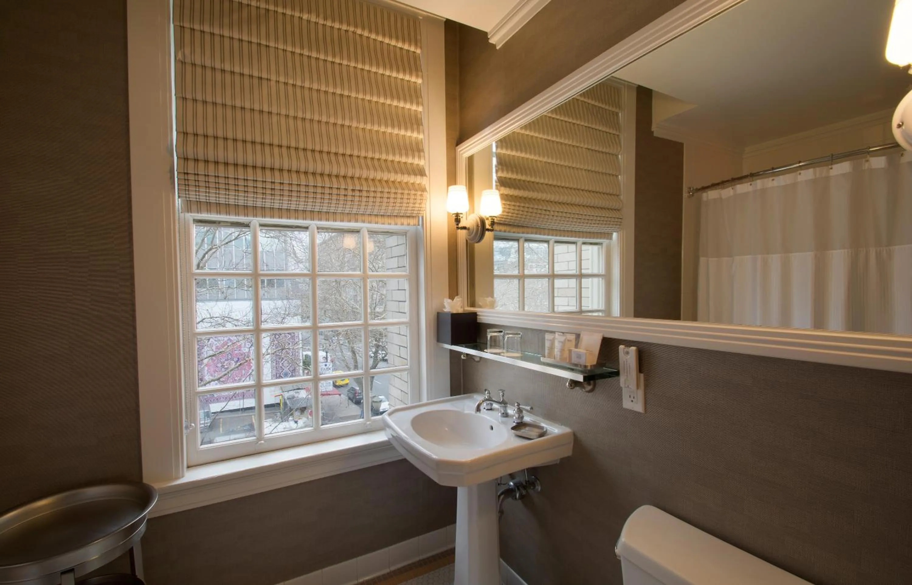 Bathroom in Sentinel Hotel