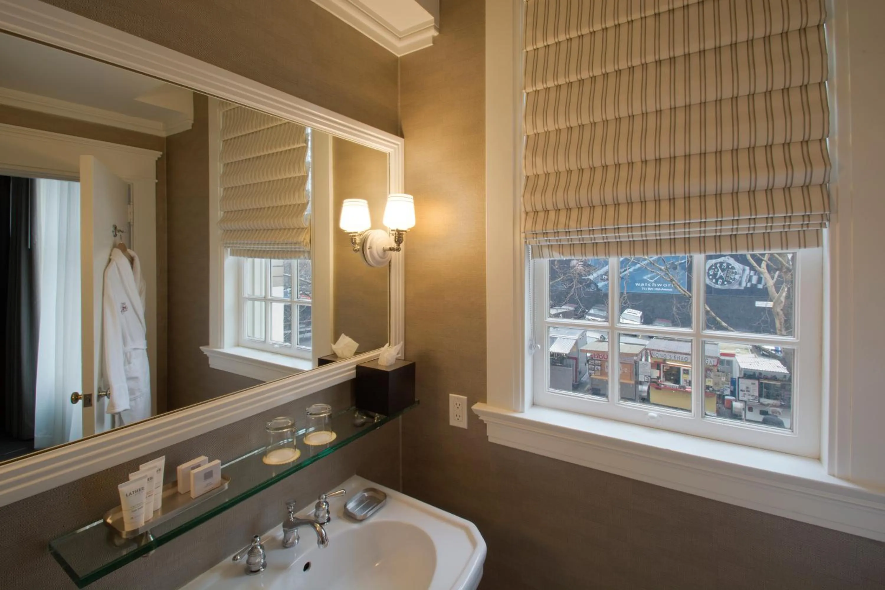 Bathroom in Sentinel Hotel