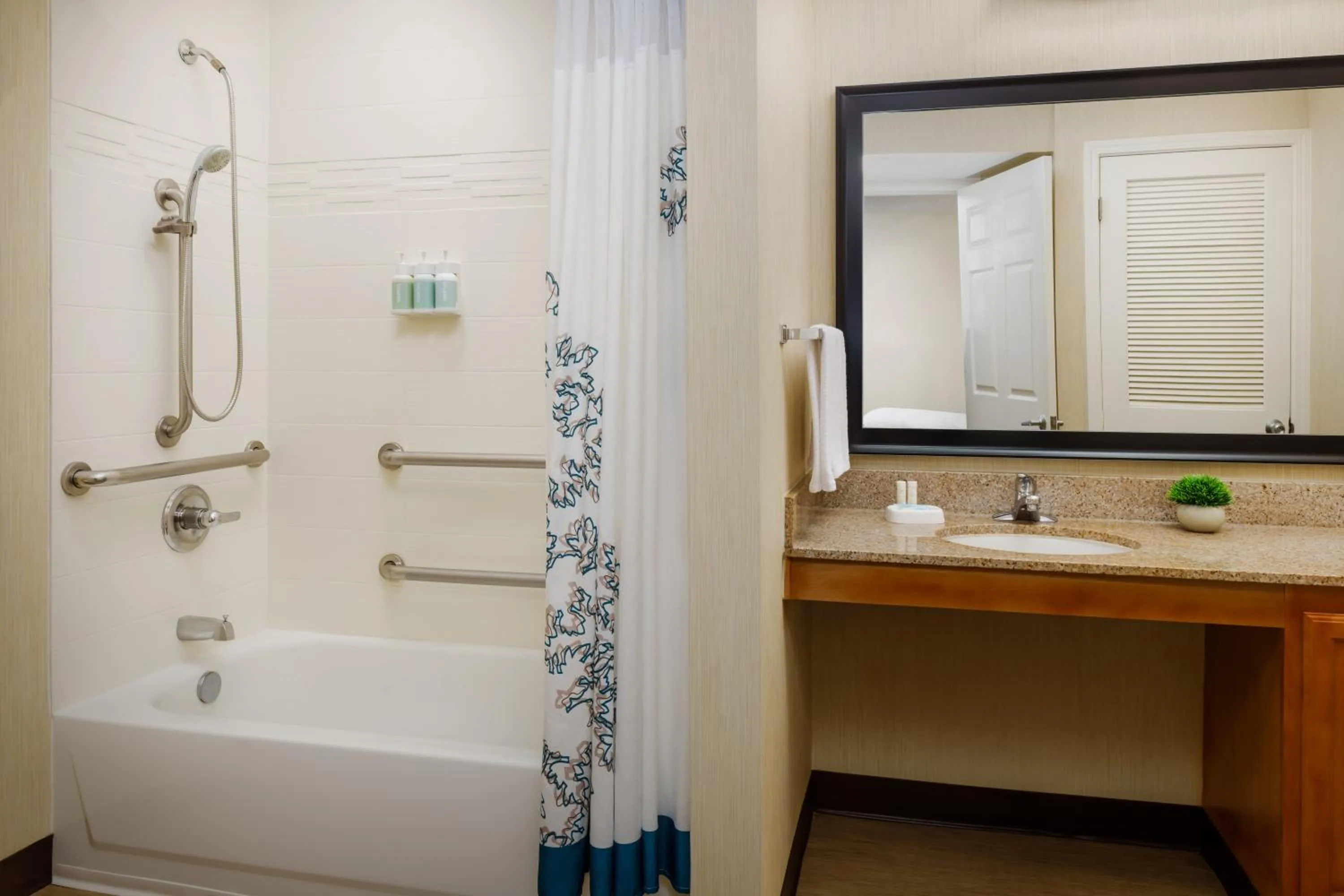 Bath in Residence Inn Fremont Silicon Valley