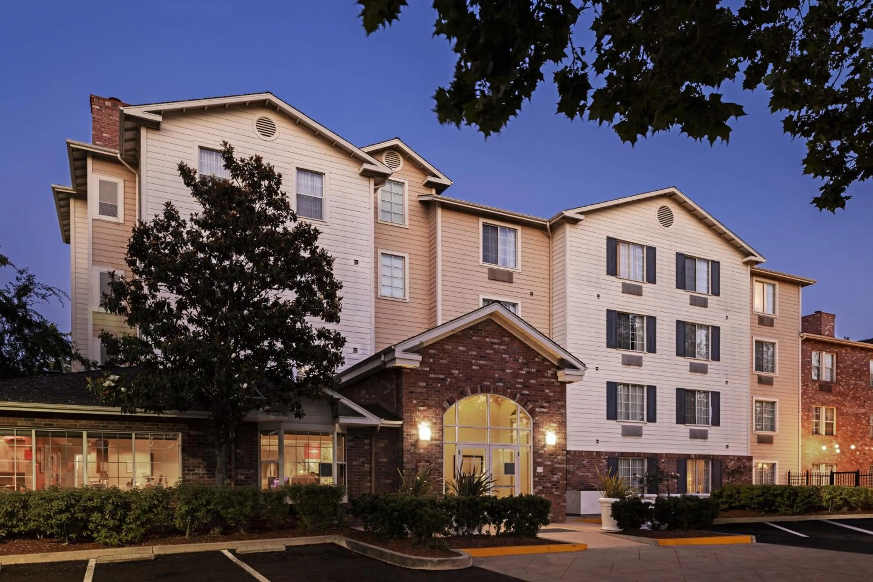 Property building in TownePlace Suites by Marriott Sunnyvale Silicon Valley