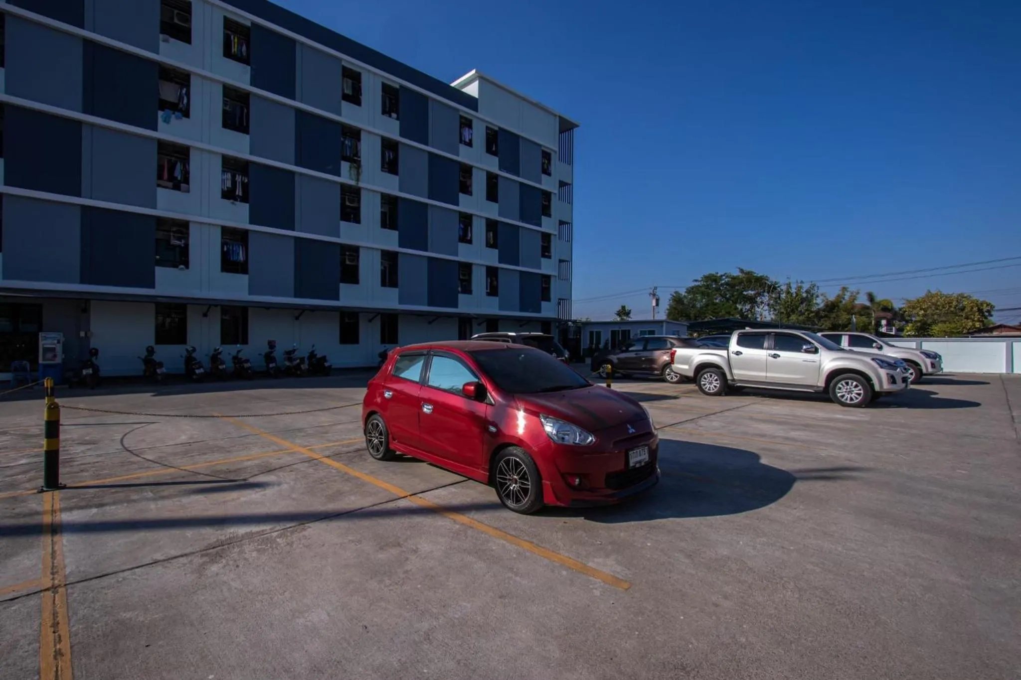 Property building in Salinsiri at Lat Krabang