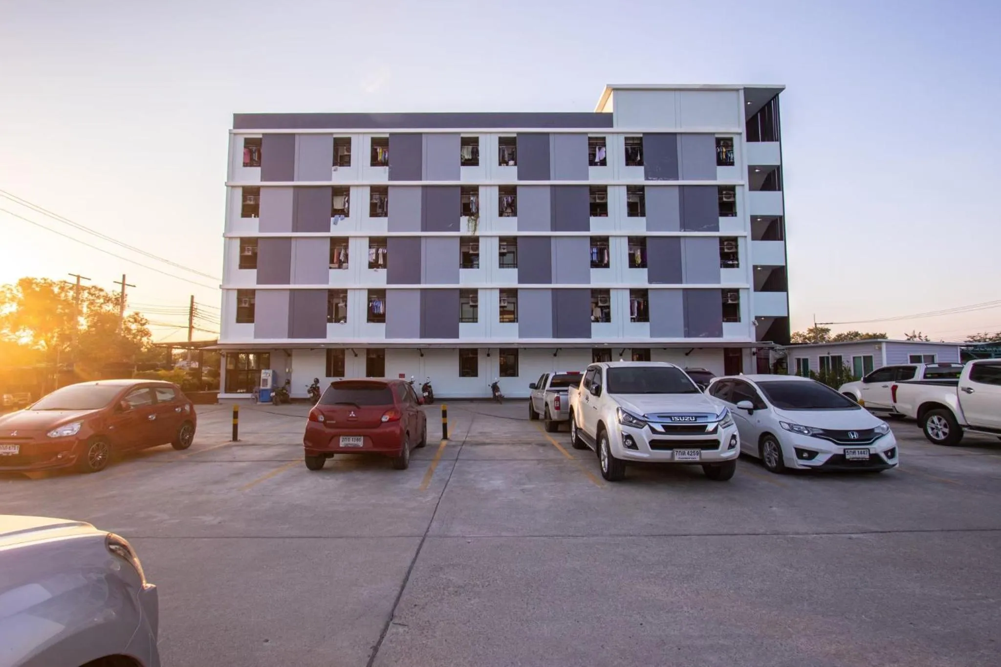 Property building in Salinsiri at Lat Krabang