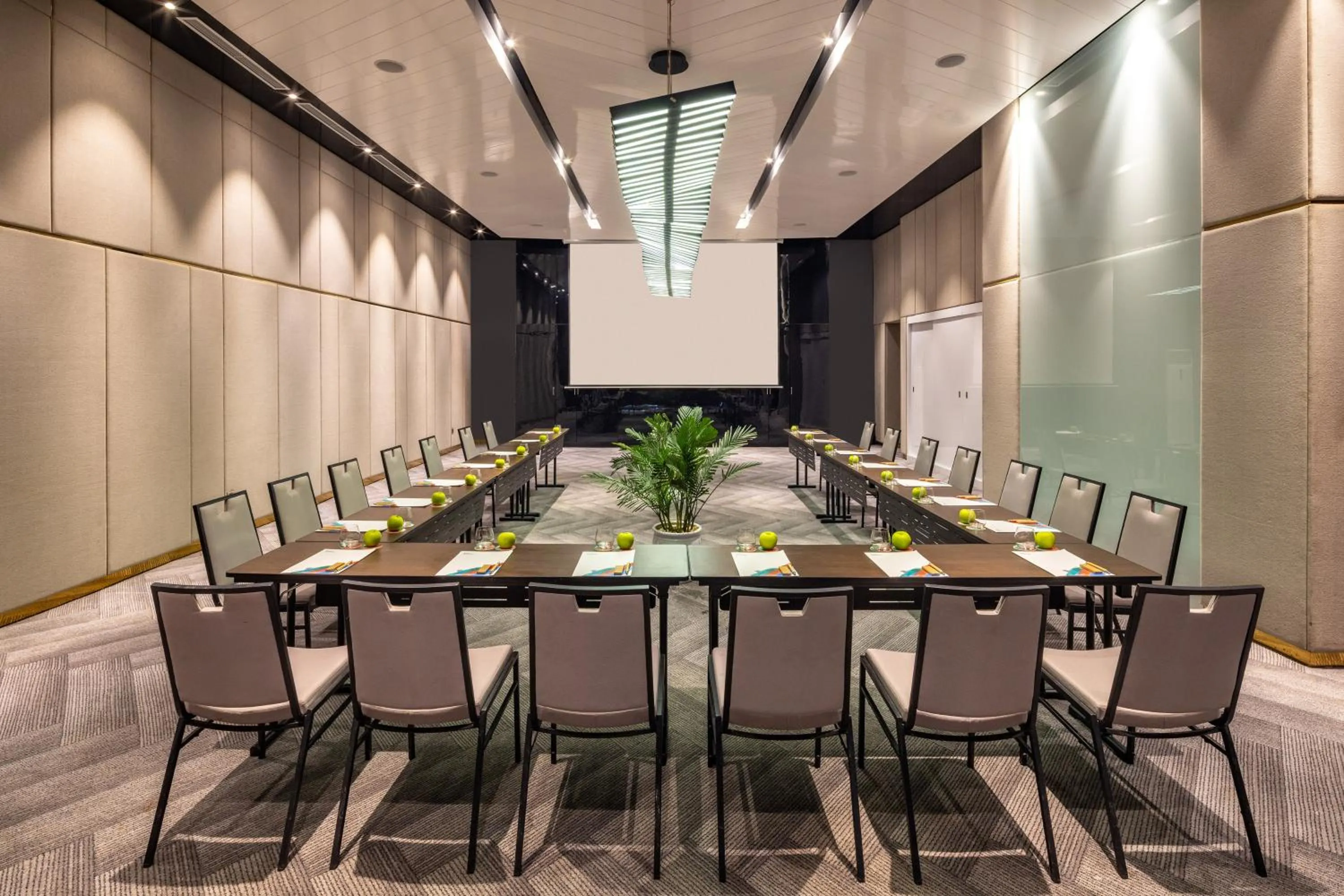 Business facilities in Vinpearl Ha Tinh, Affiliated by Melia