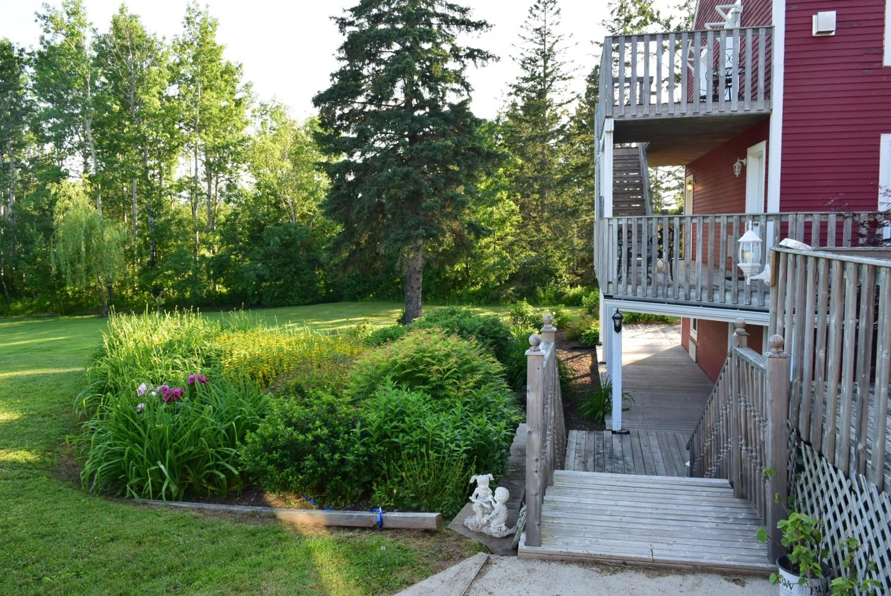 Property building in Auberge Wild Rose Inn