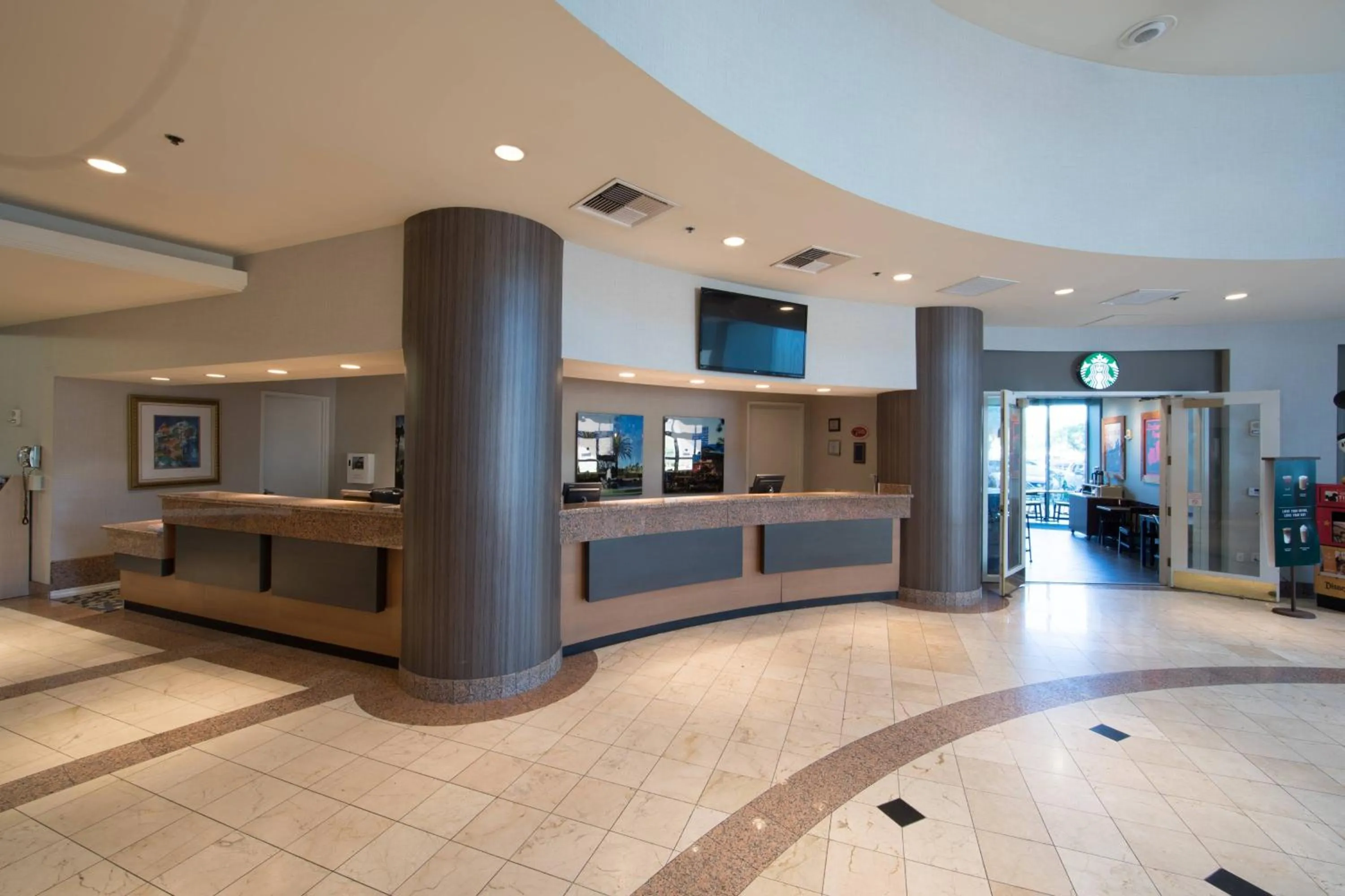 Lobby or reception in Anaheim Marriott Suites