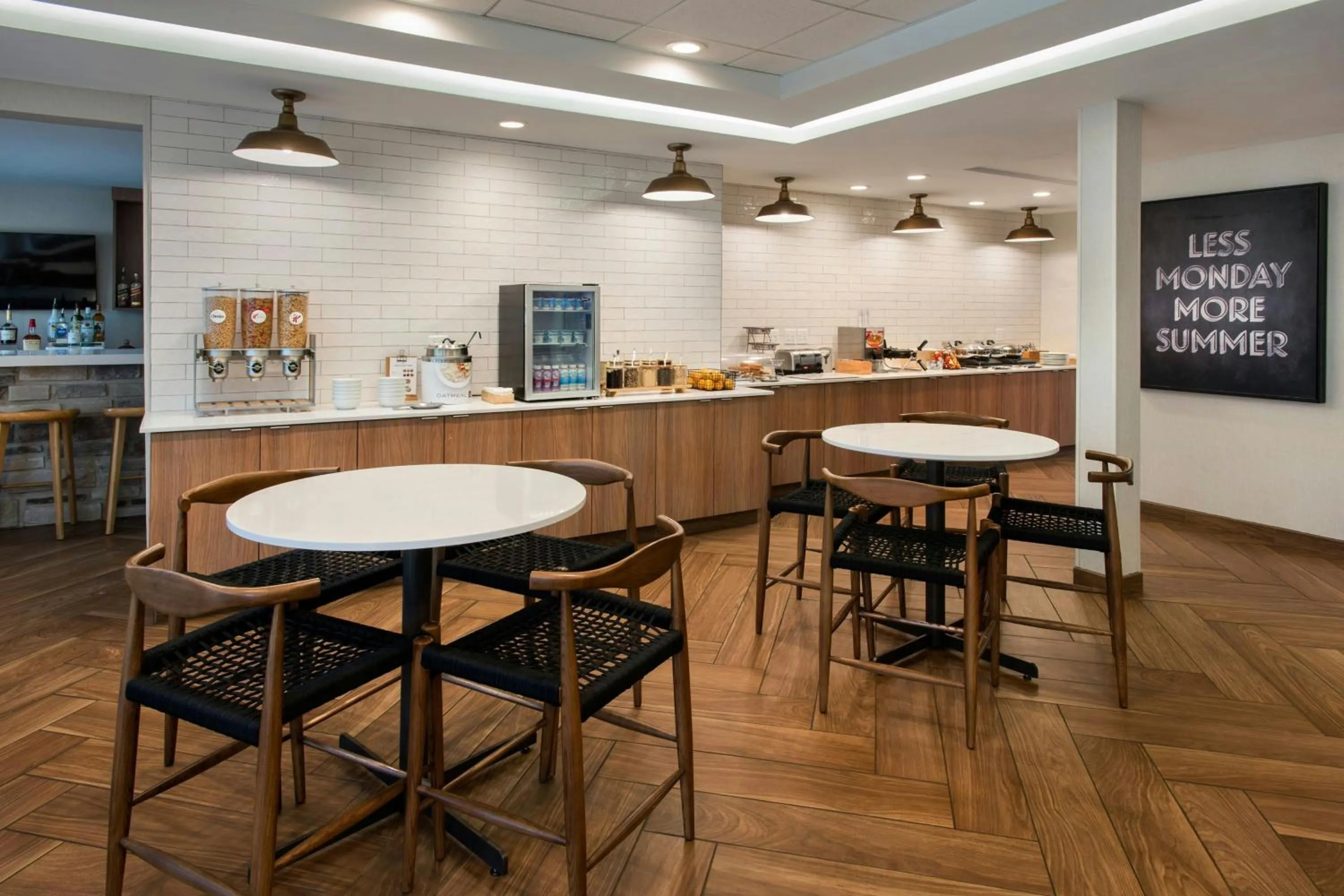 Breakfast in Fairfield Inn & Suites by Marriott Somerset