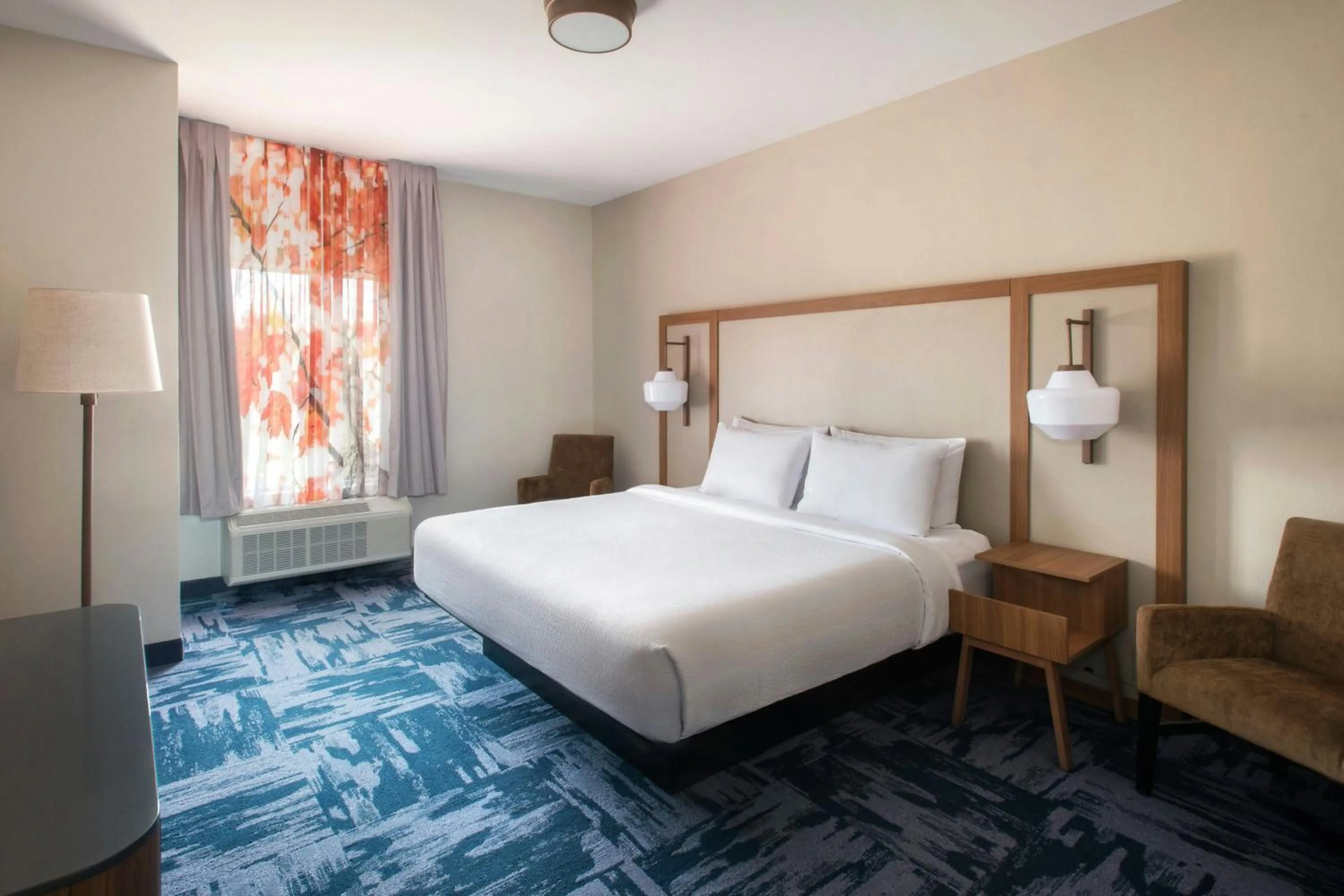 Photo of the whole room, Bed in Fairfield Inn & Suites by Marriott Somerset