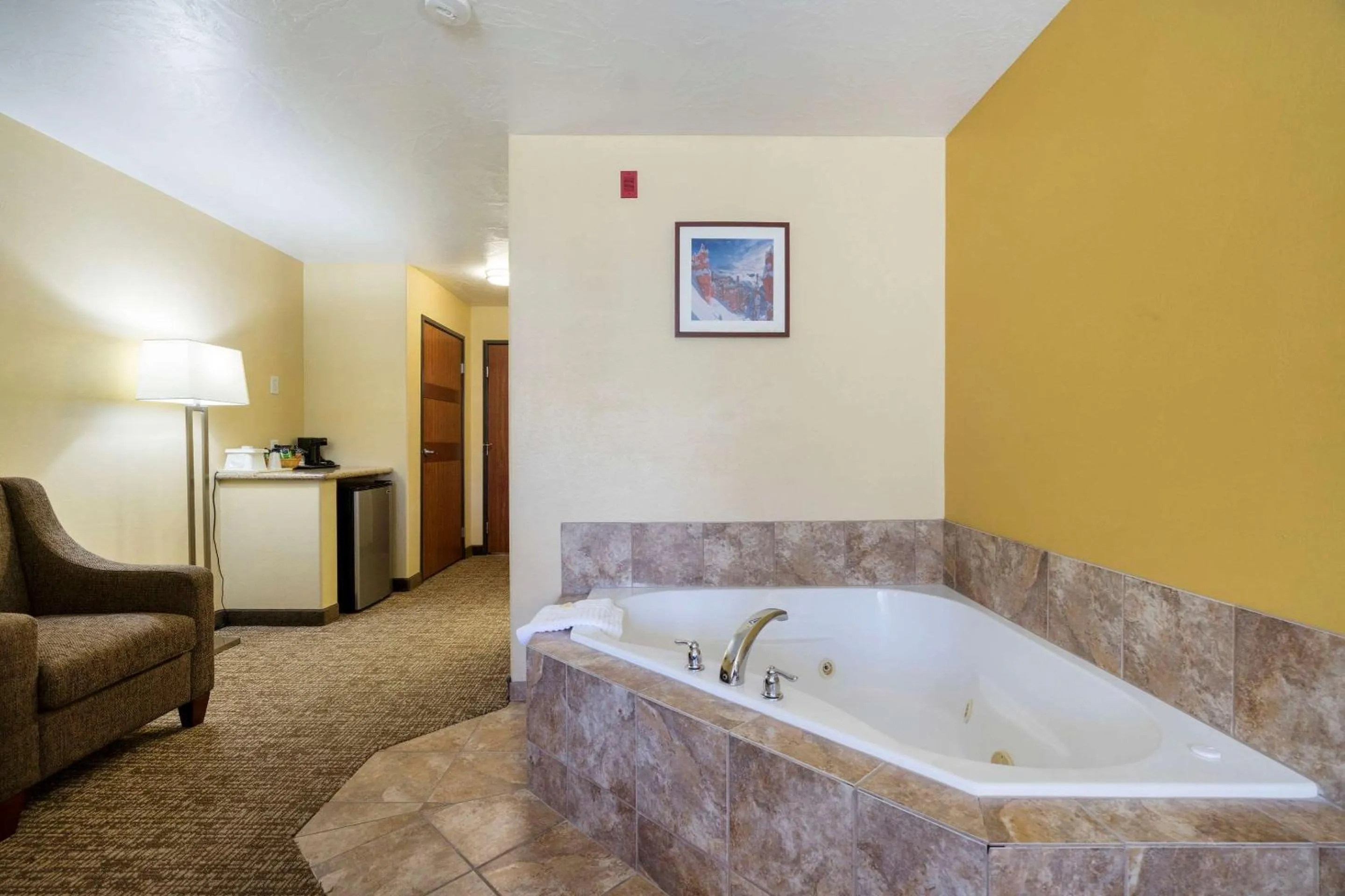 Photo of the whole room in Comfort Inn & Suites Cedar City South