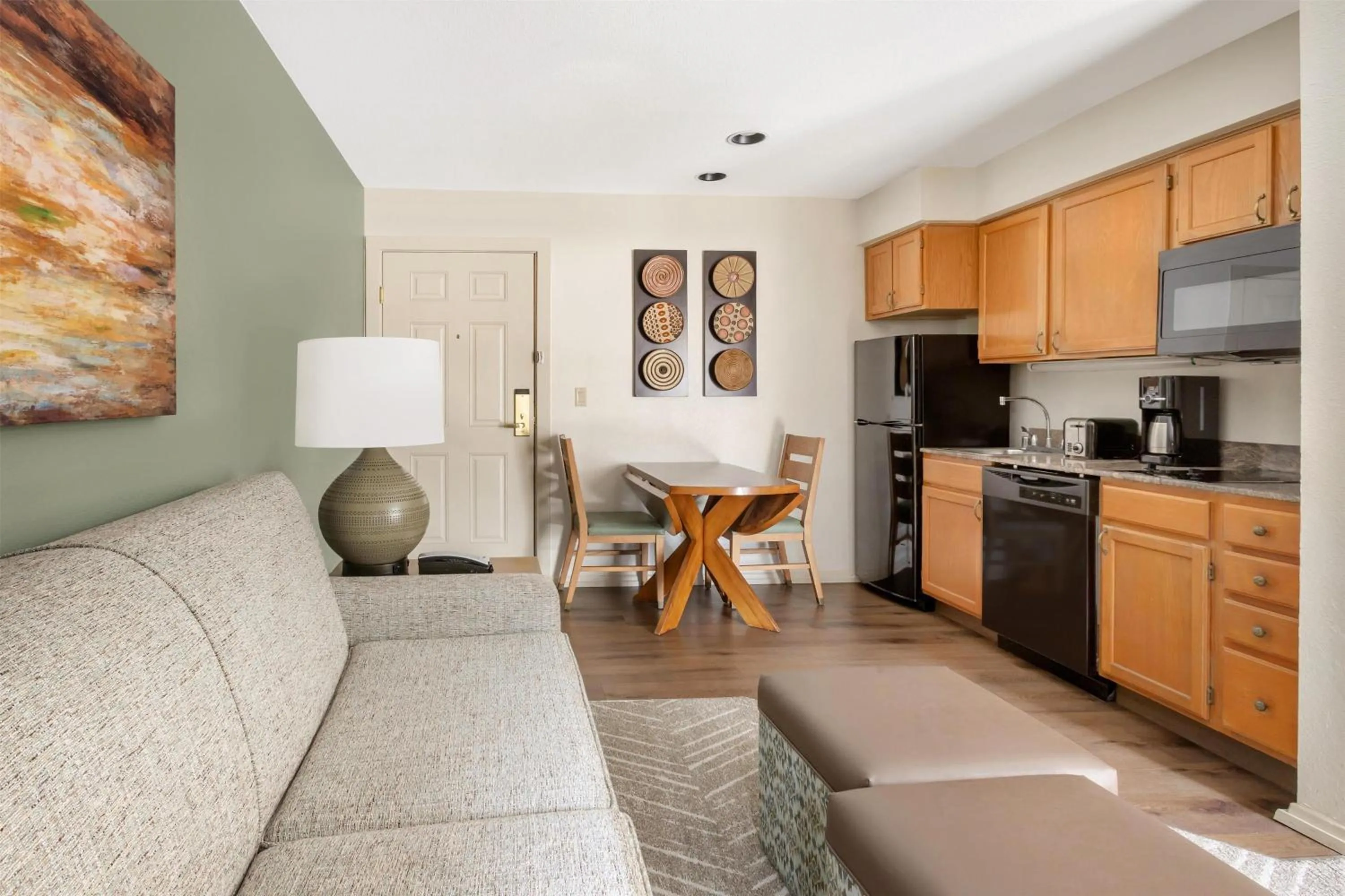 Kitchen or kitchenette in Hilton Vacation Club Villas de Santa Fe