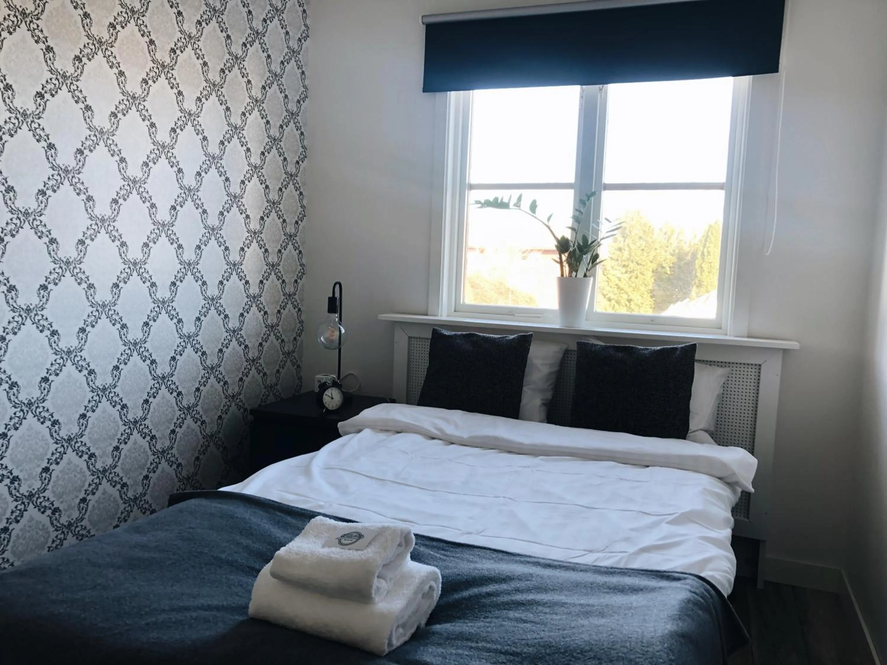 Property building, Bed in Spirans Rum och Logi