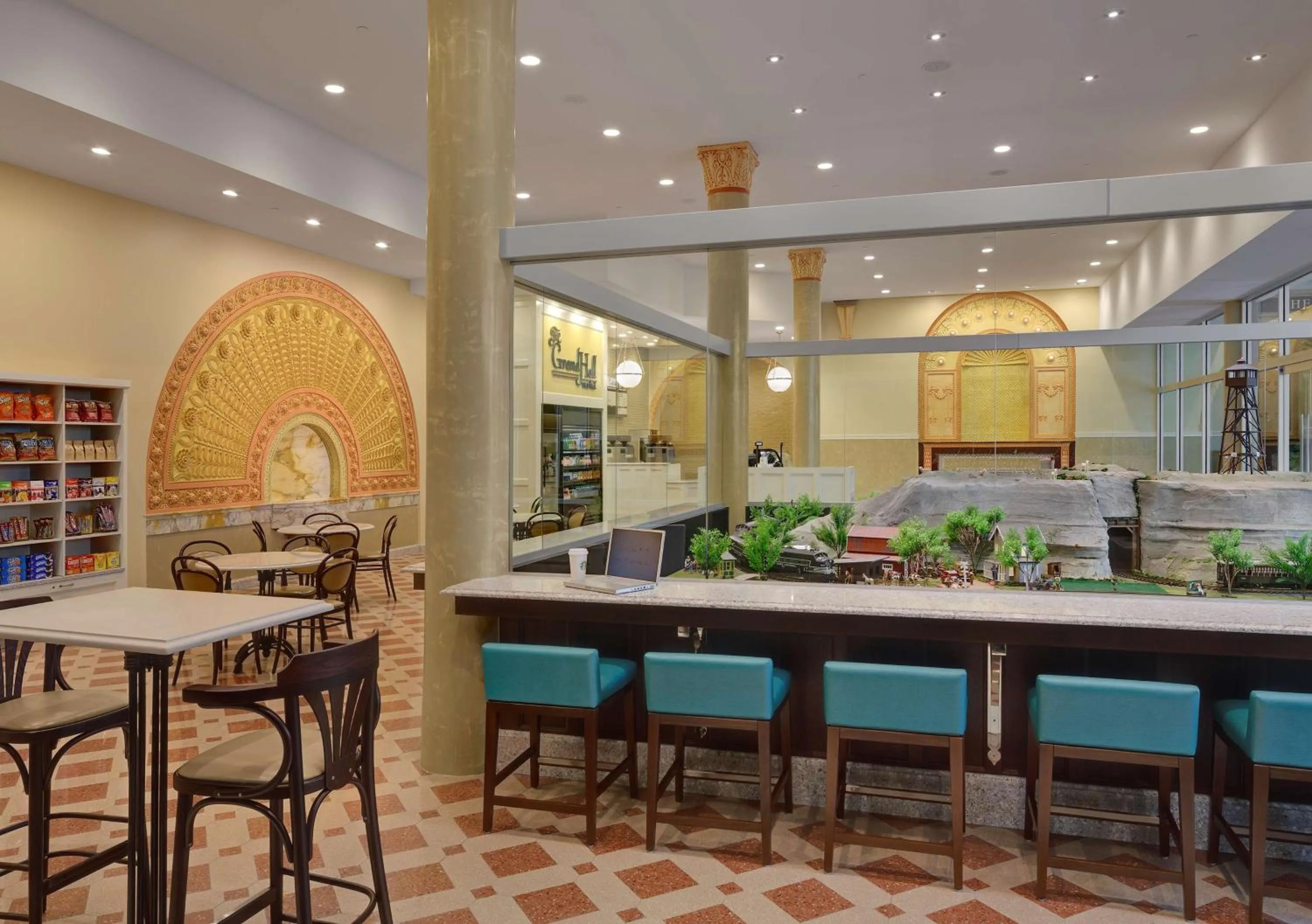 Restaurant/places to eat in St. Louis Union Station Hotel, Curio Collection by Hilton