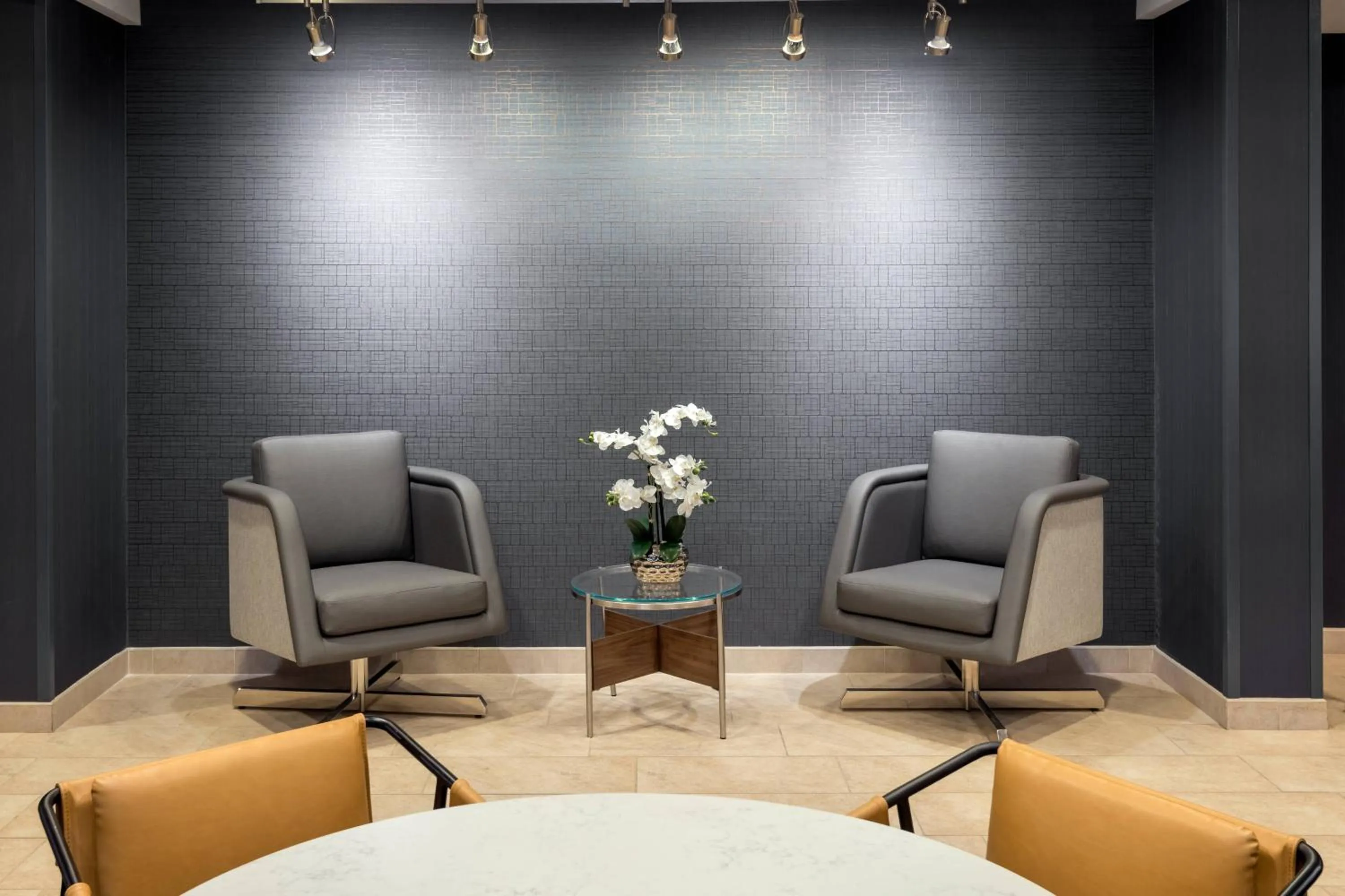 Lobby or reception in Courtyard Tallahassee North/I-10 Capital Circle