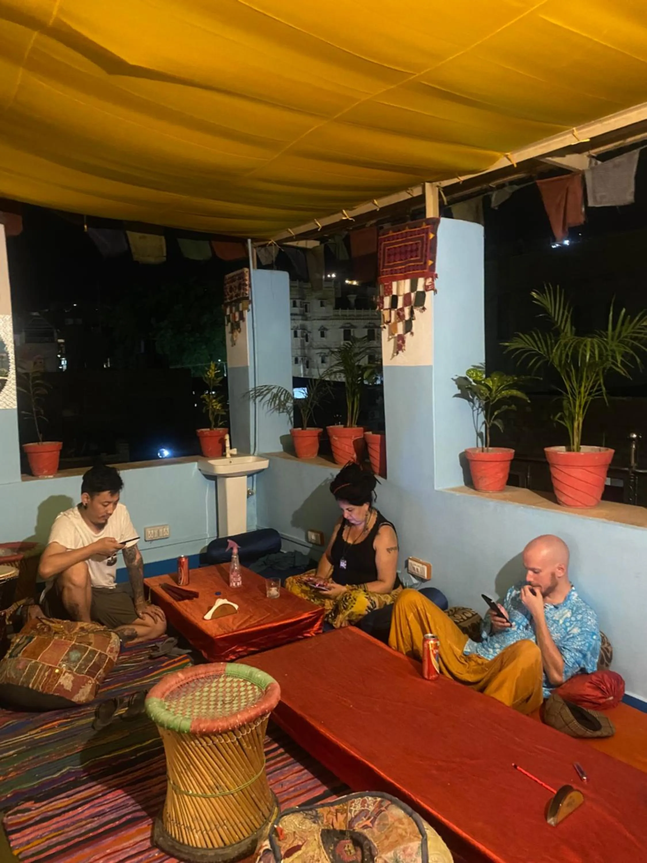 Night in Blue Eye Hostel