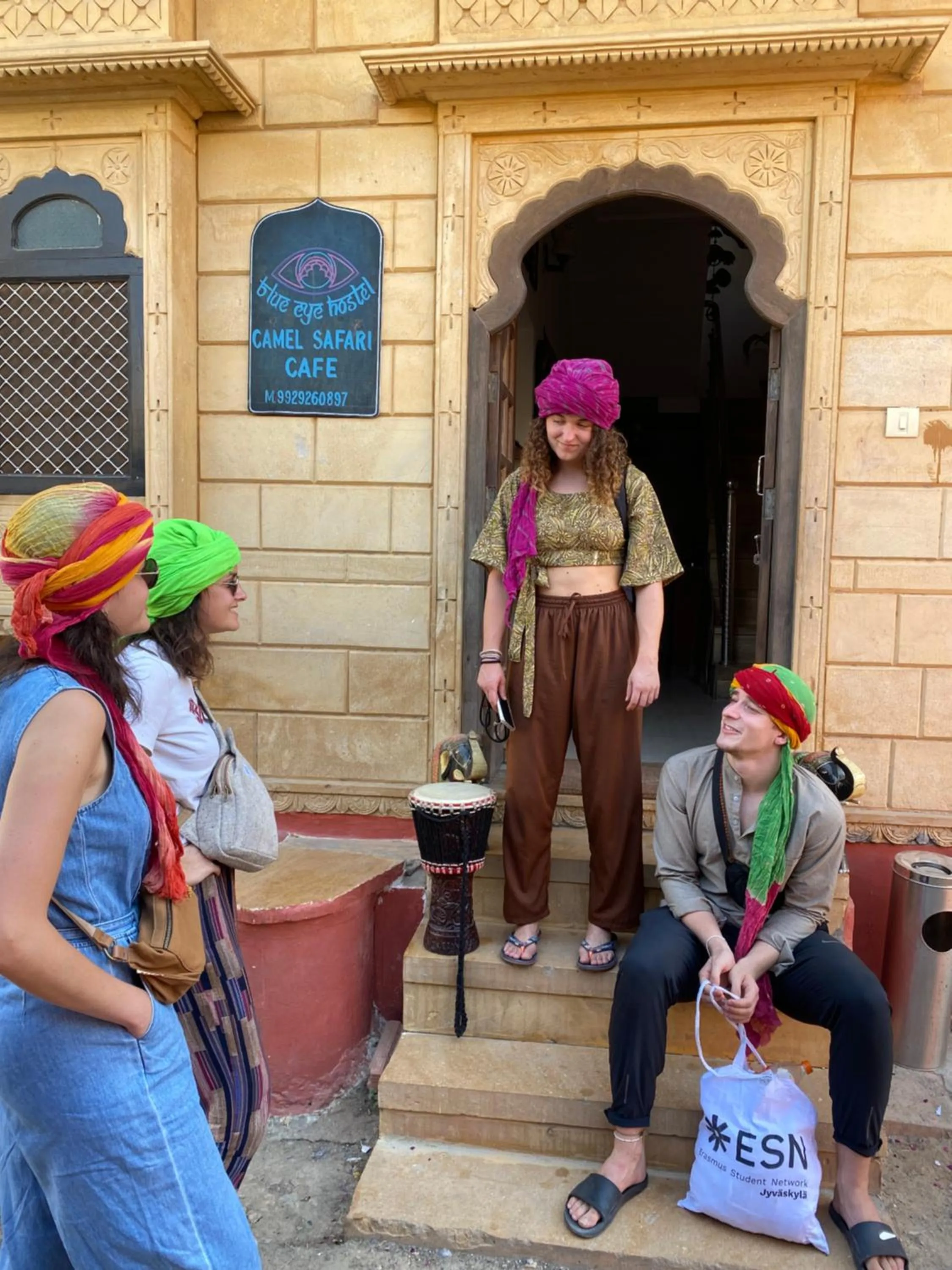 Day in Blue Eye Hostel