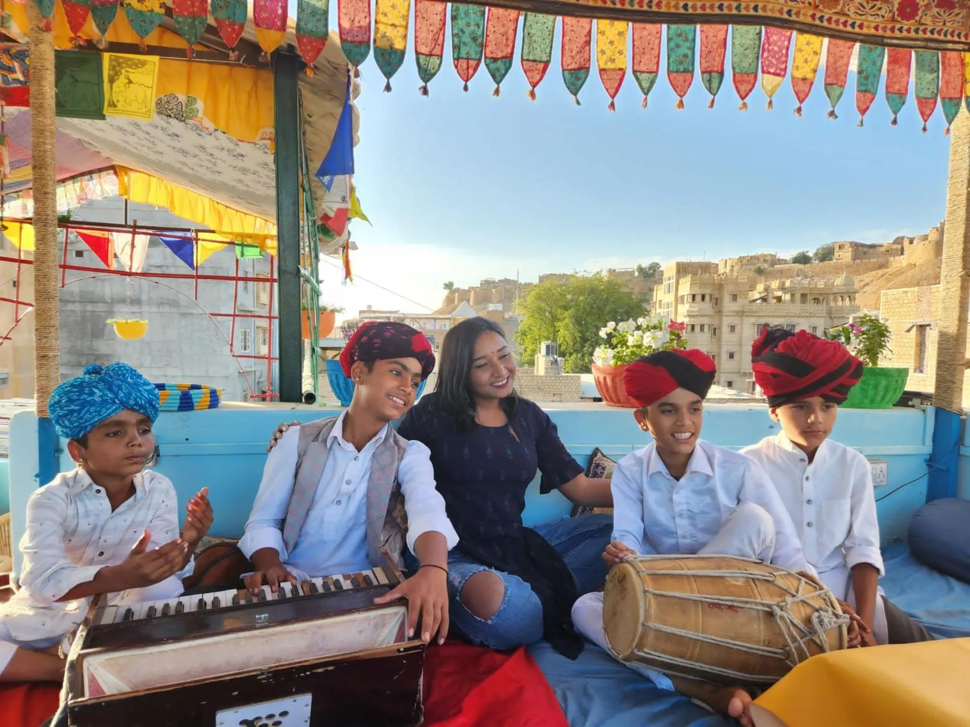 Restaurant/places to eat in Blue Eye Hostel