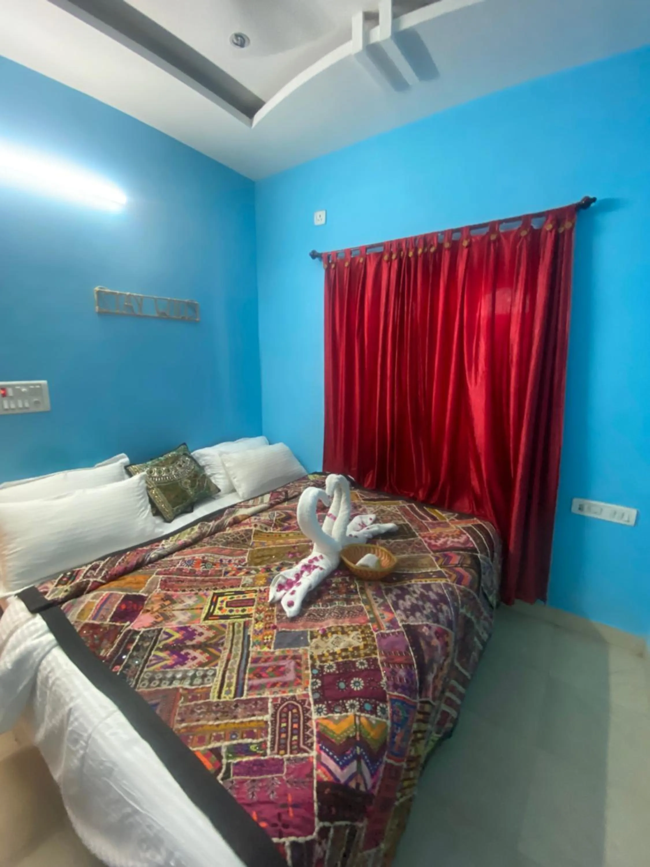 Photo of the whole room, Bed in Blue Eye Hostel