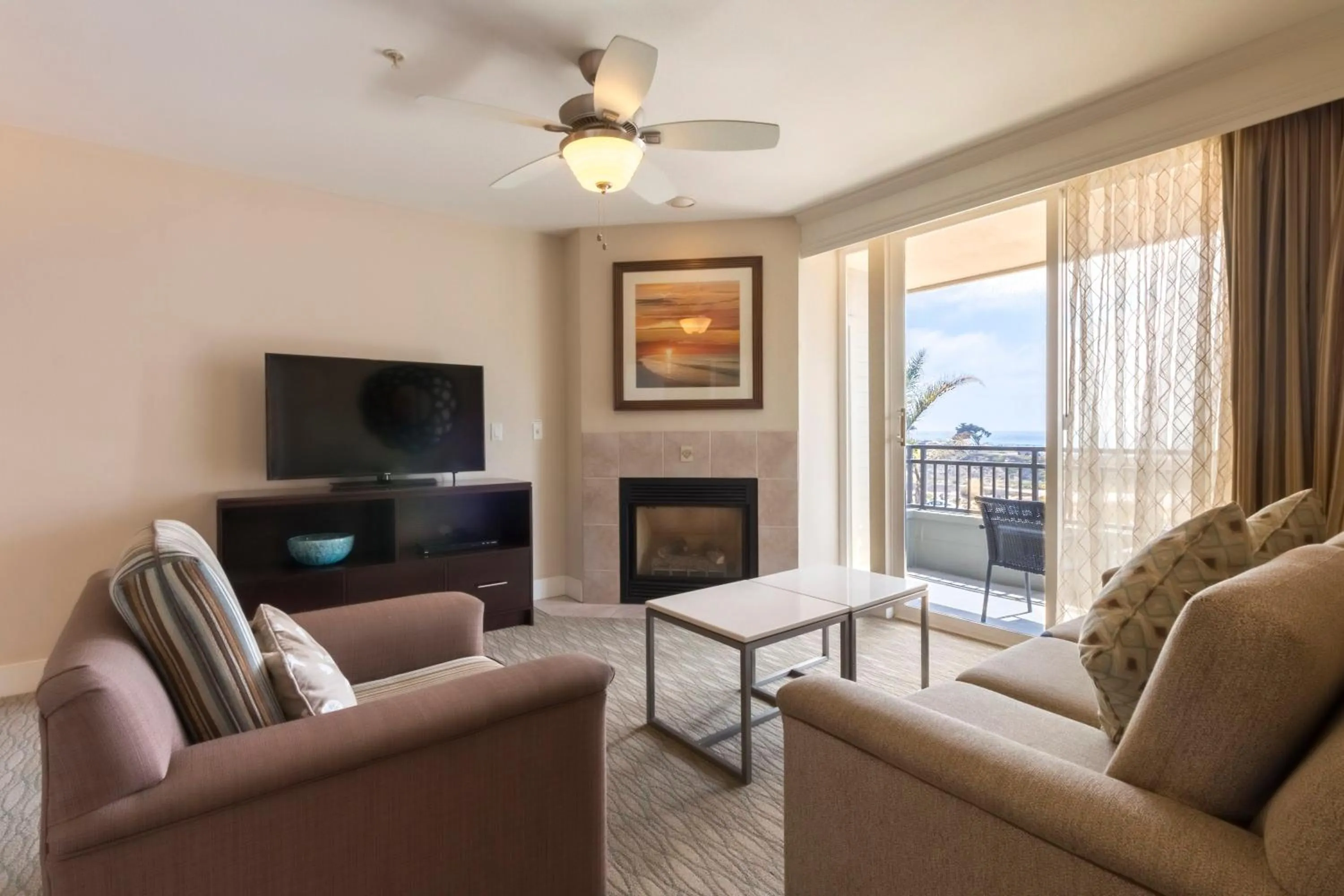 Living room in Carlsbad Seapointe Resort