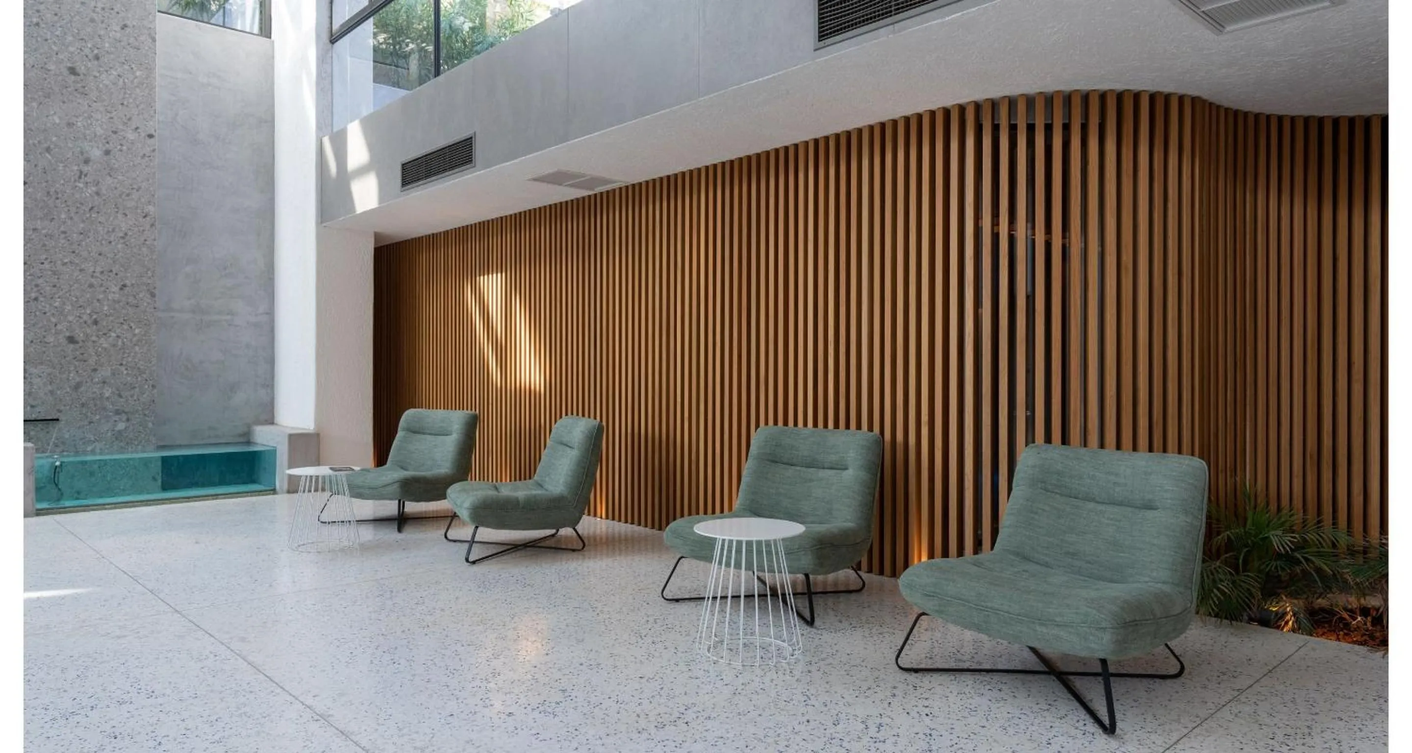 Seating area in Petra Mare