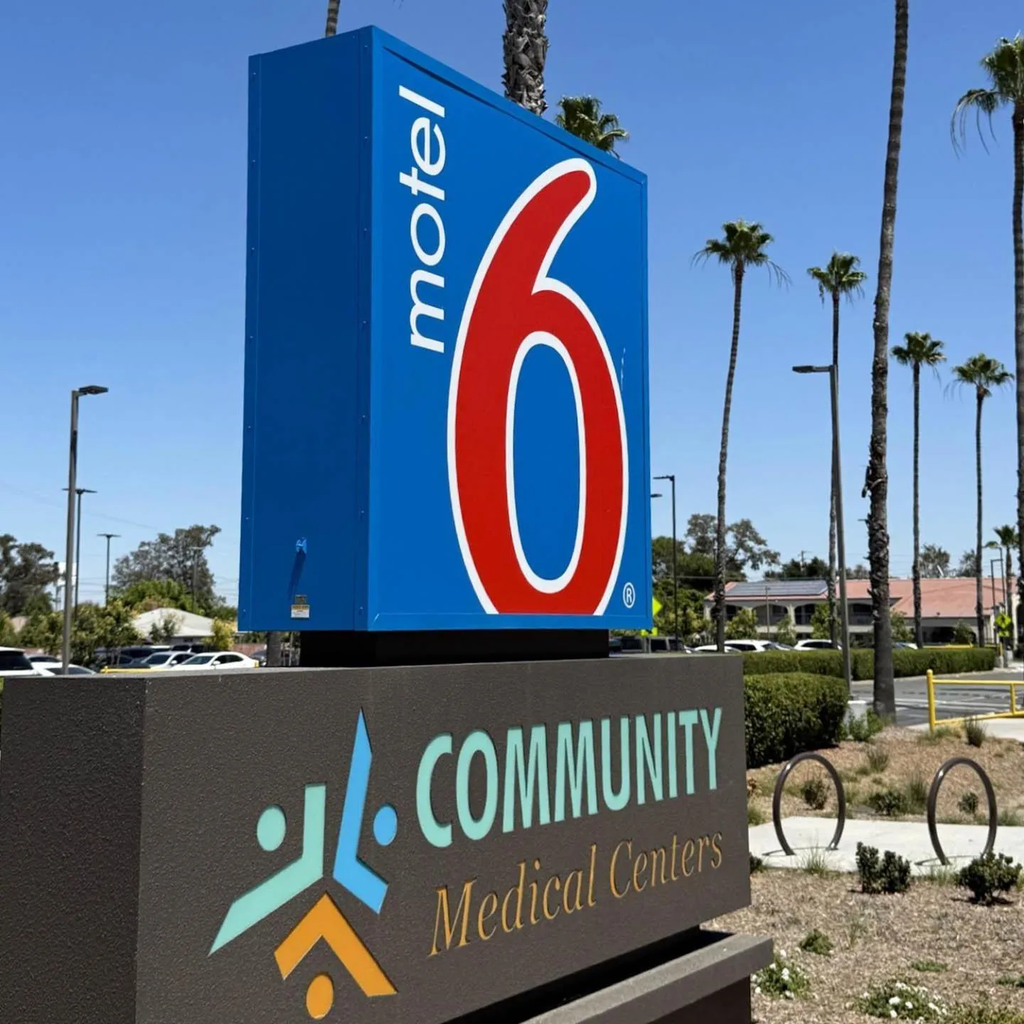 Property building in Motel 6-Lodi, CA