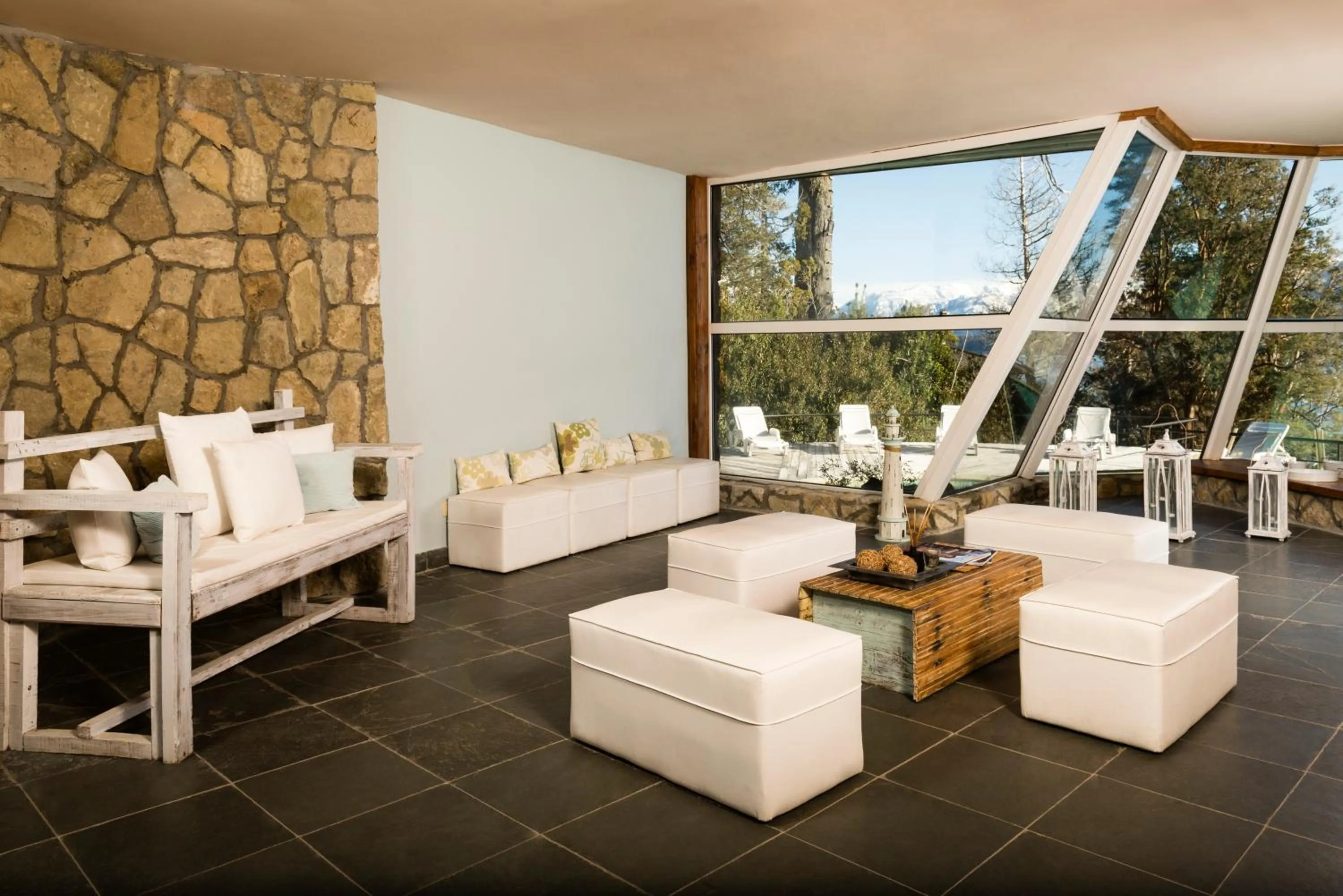 Communal lounge/ TV room in Sol Arrayan Hotel & Spa