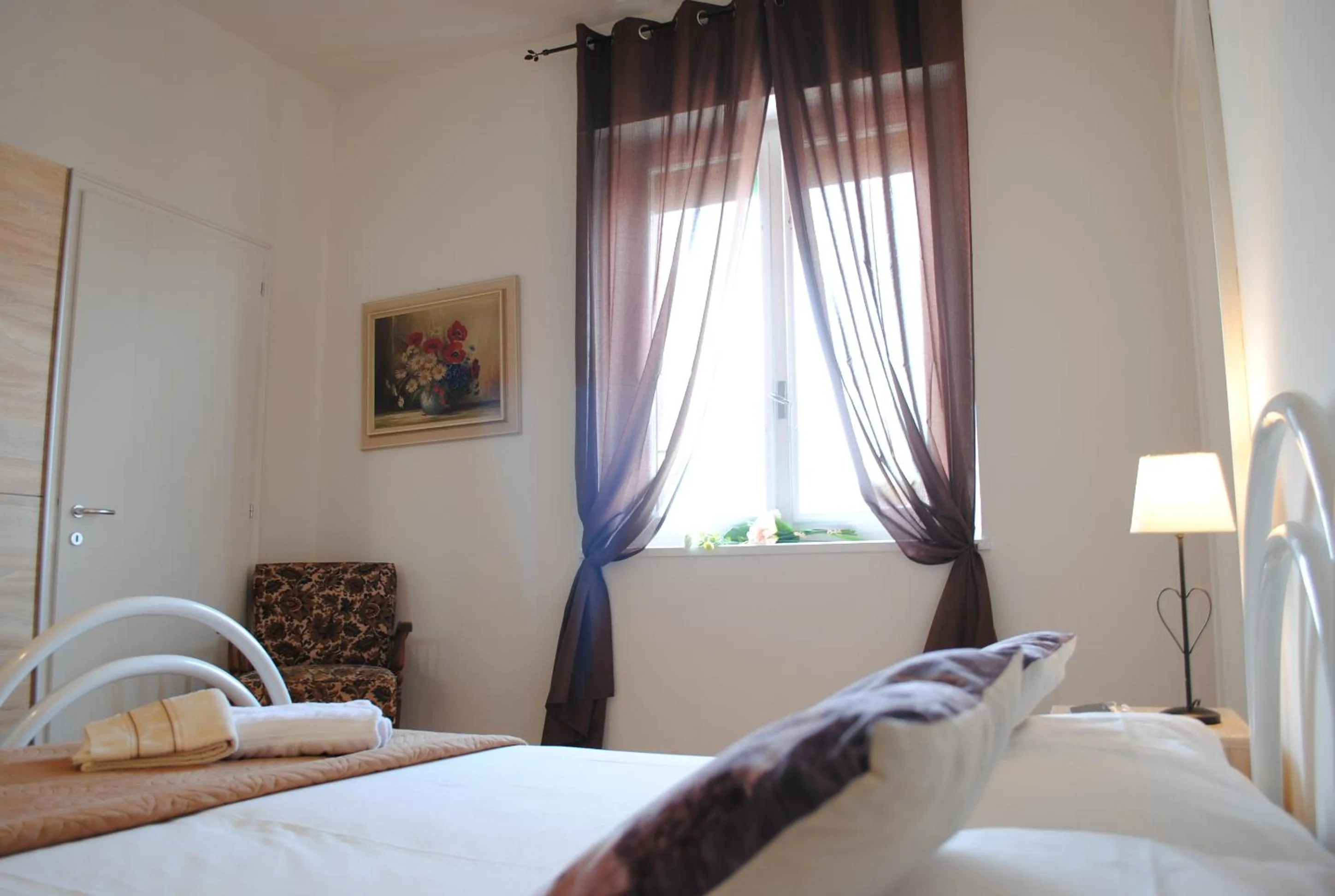 Decorative detail, Bed in Dreaming Verona Rooms