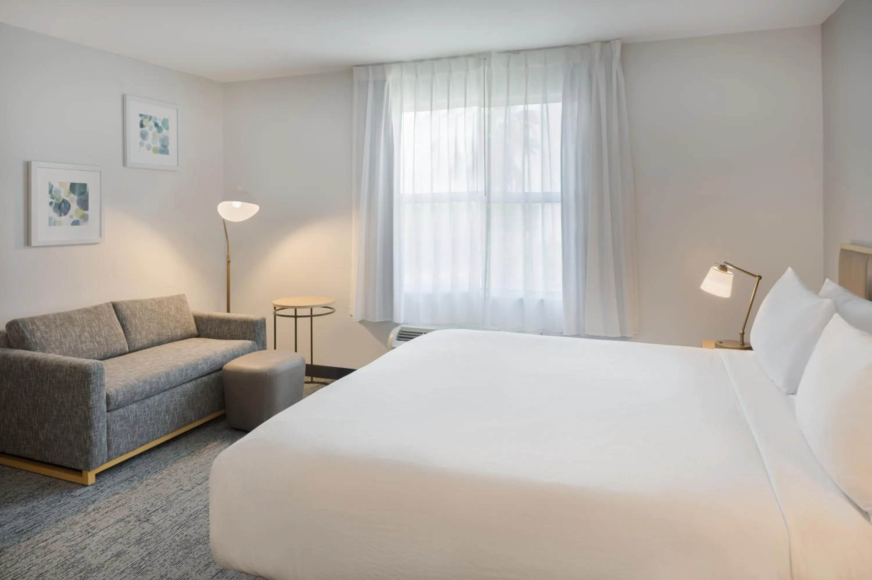 Bed in TownePlace Suites Tampa Westshore/Airport