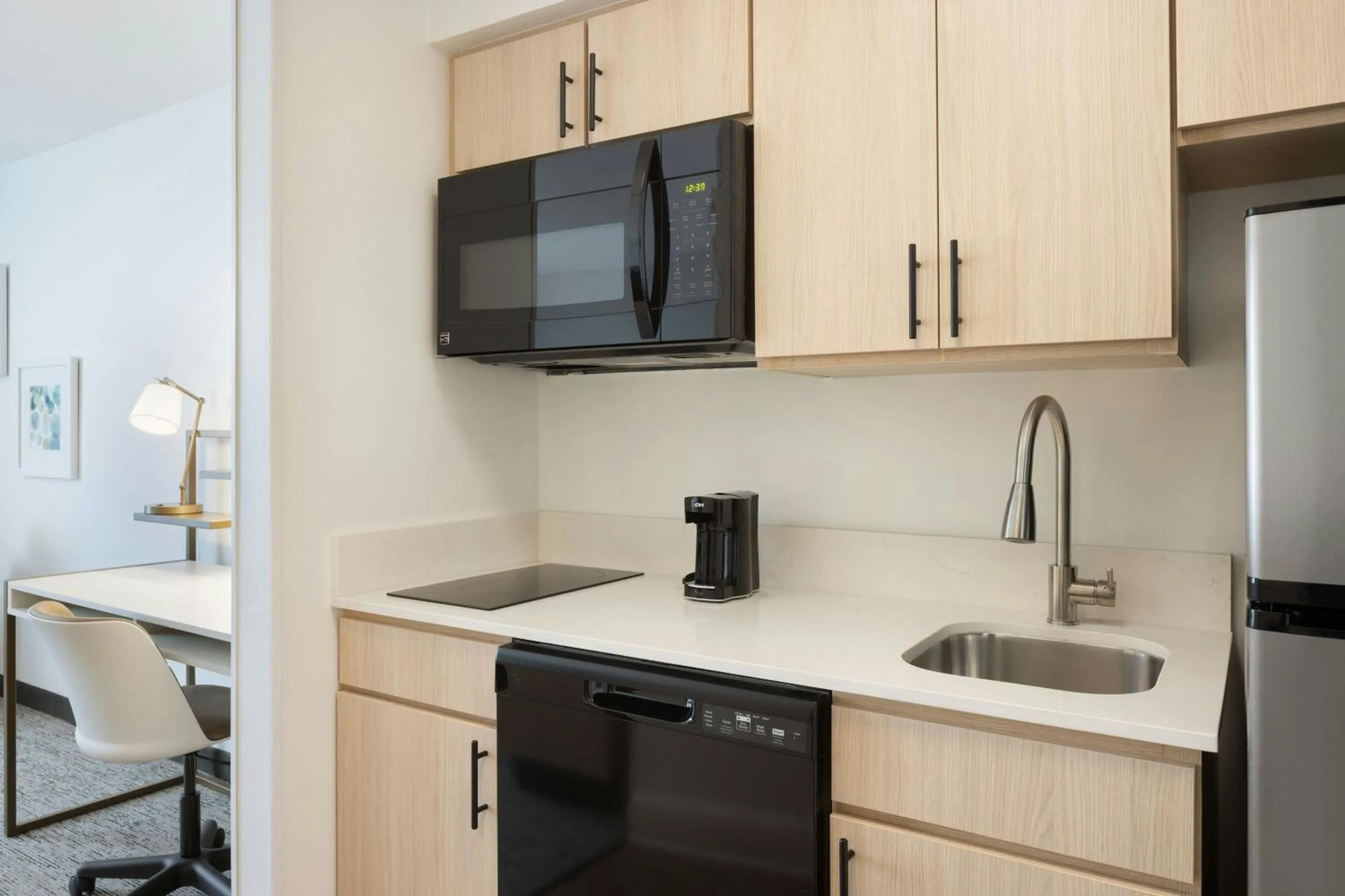 Kitchen or kitchenette in TownePlace Suites Tampa Westshore/Airport