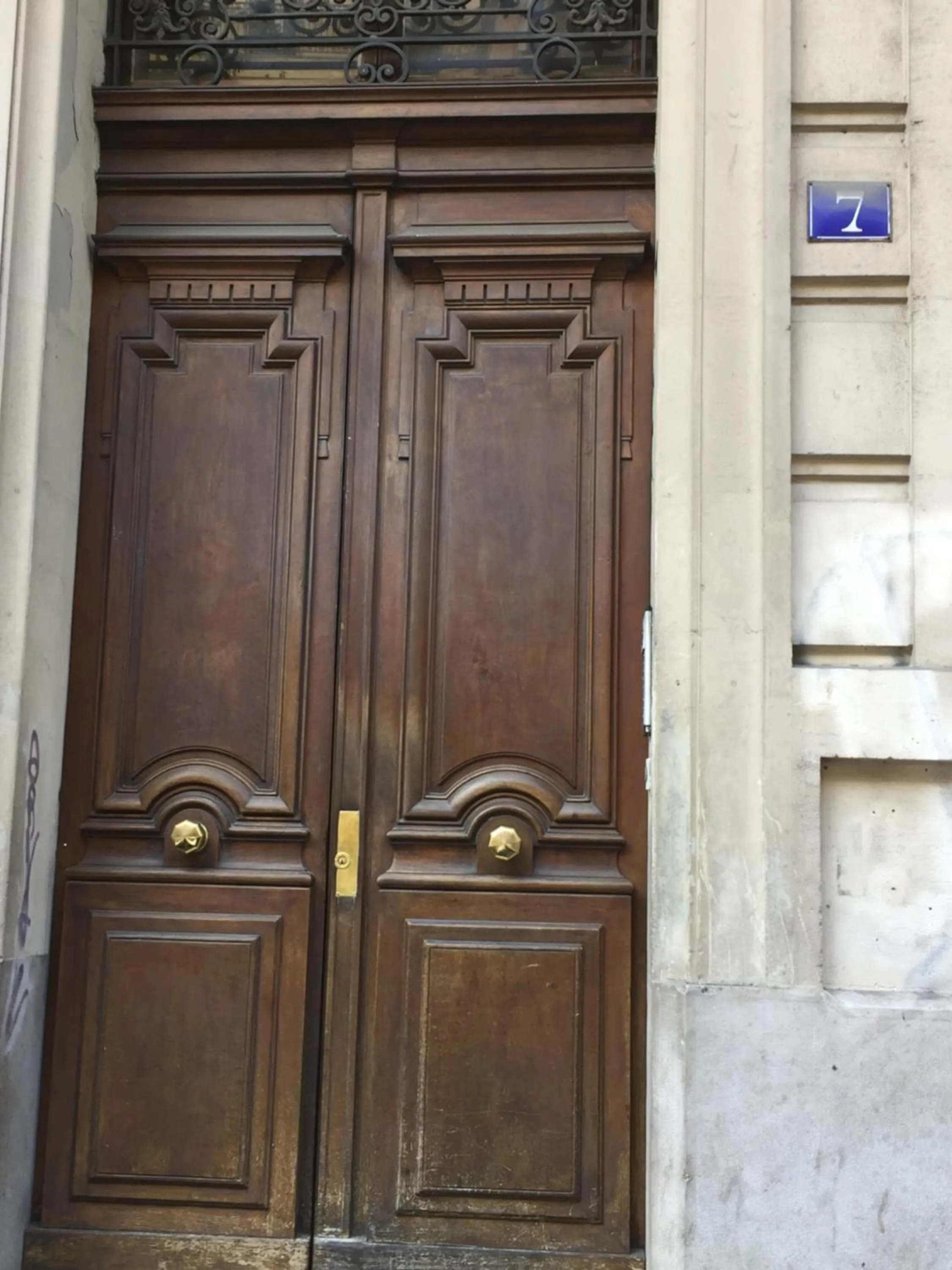Facade/entrance in Liberté