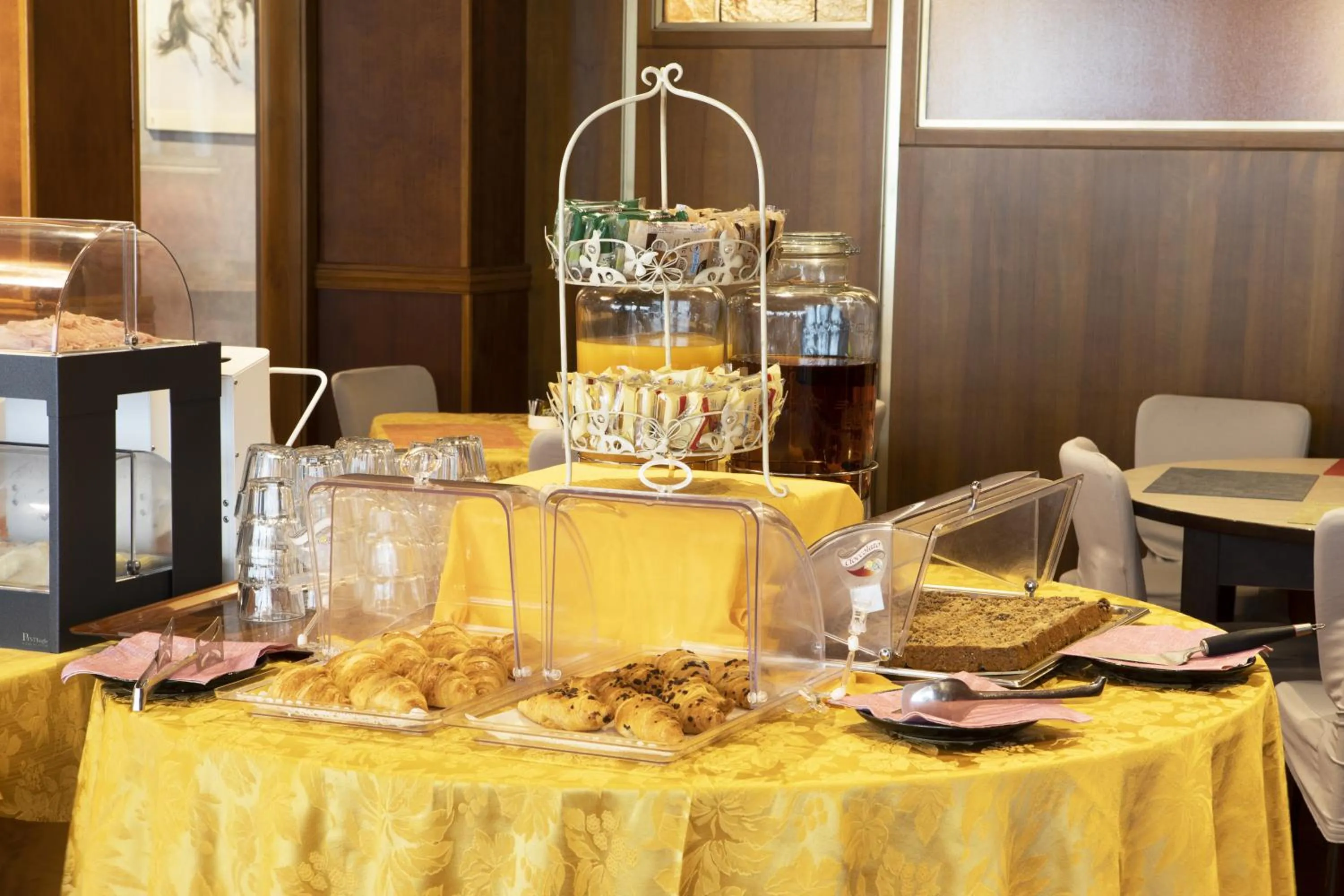 Breakfast in Hotel Vienna