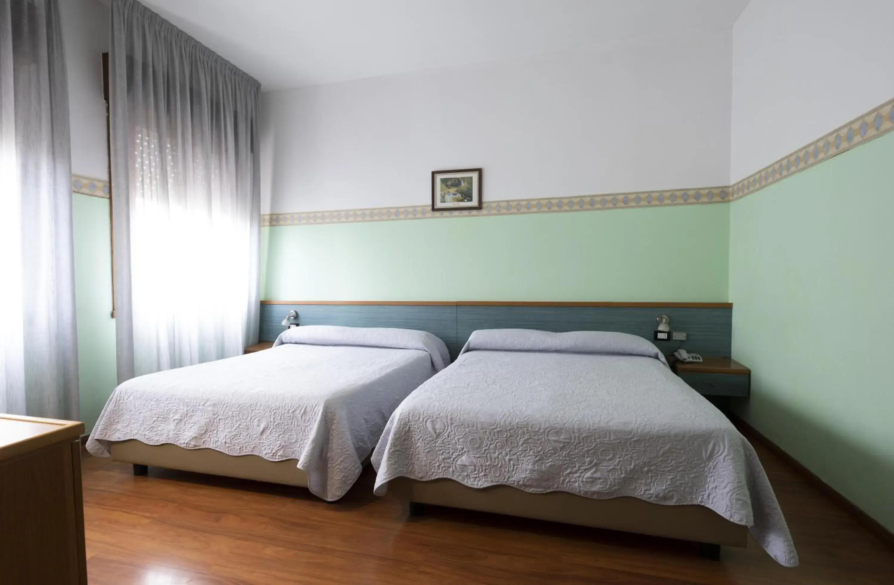 Family Room With 2 Queen-Size Beds in Hotel Vienna Family Room With 2 Queen-Size Beds in Hotel Vienna