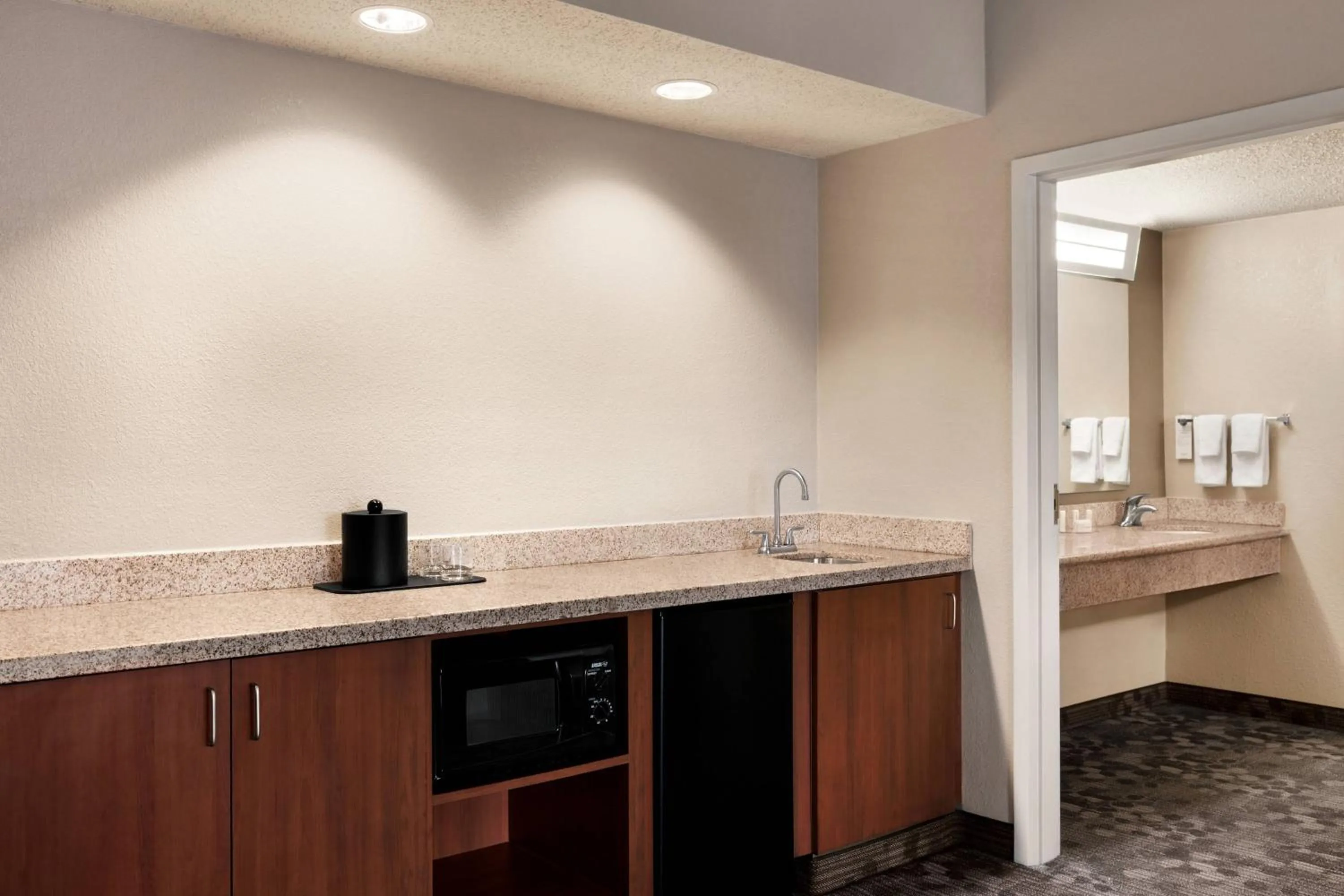 Bathroom in Courtyard by Marriott Tulsa Central
