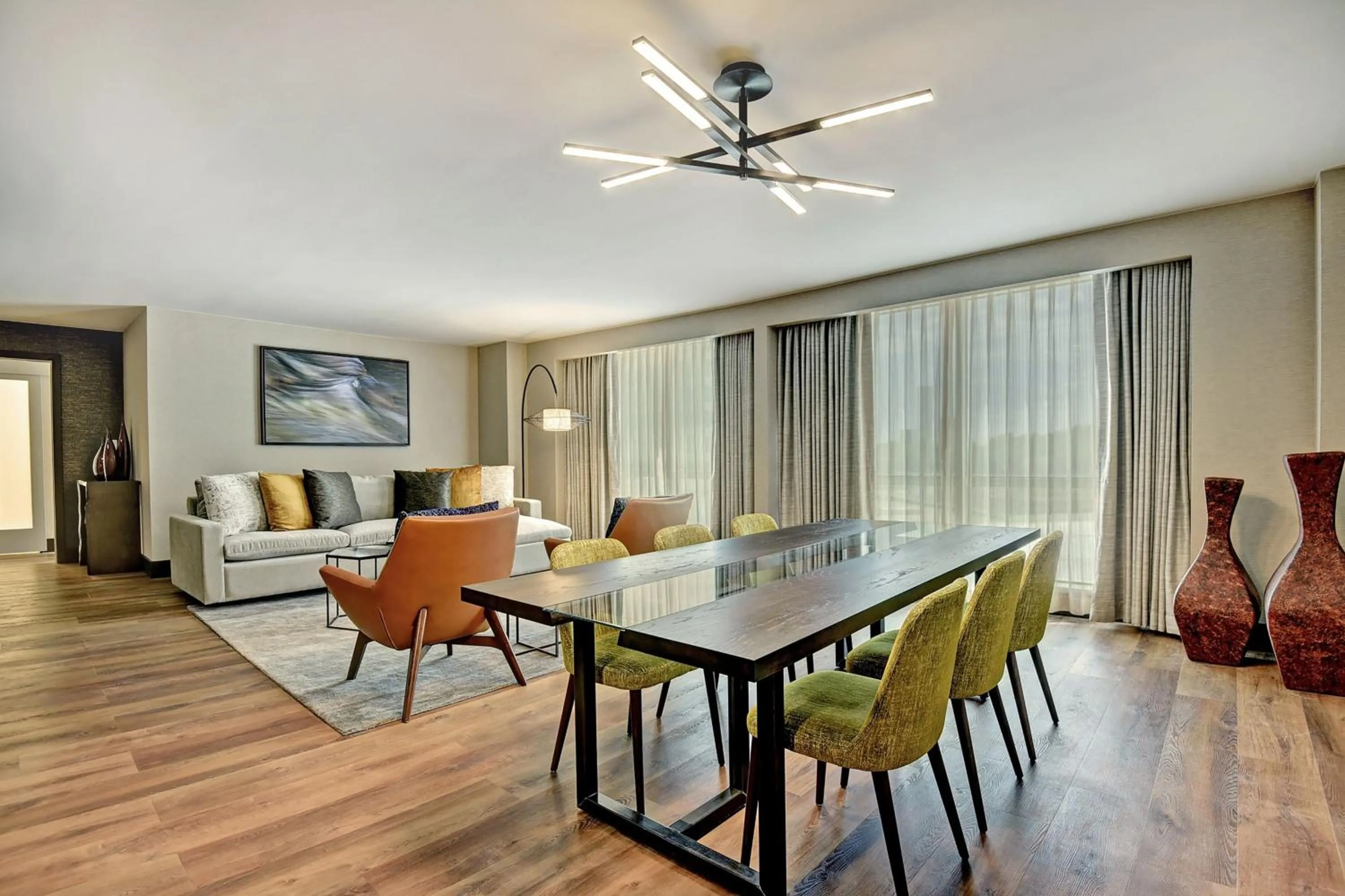 Living room in Tulsa Marriott Southern Hills