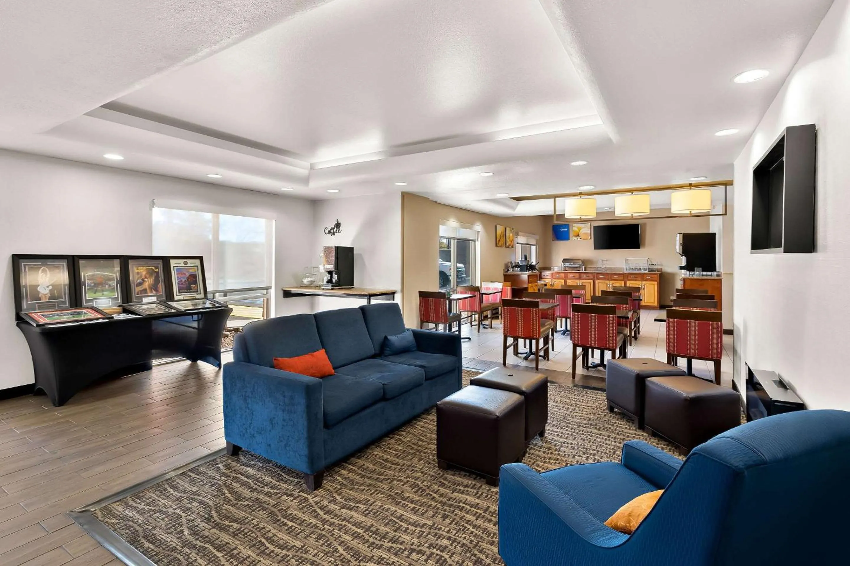 Lobby or reception in Comfort Inn & Suites near Kino Sports Complex