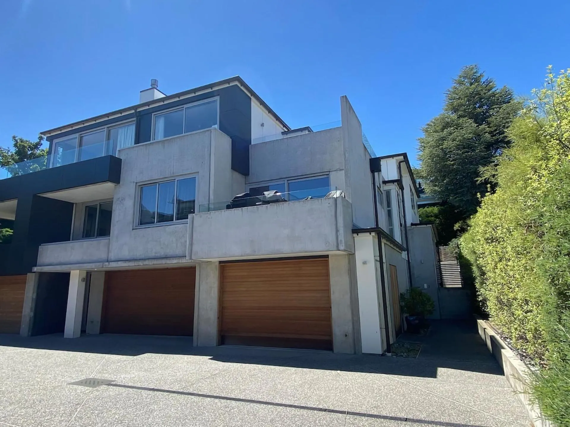 Central Queenstown Melbourne St Apartment