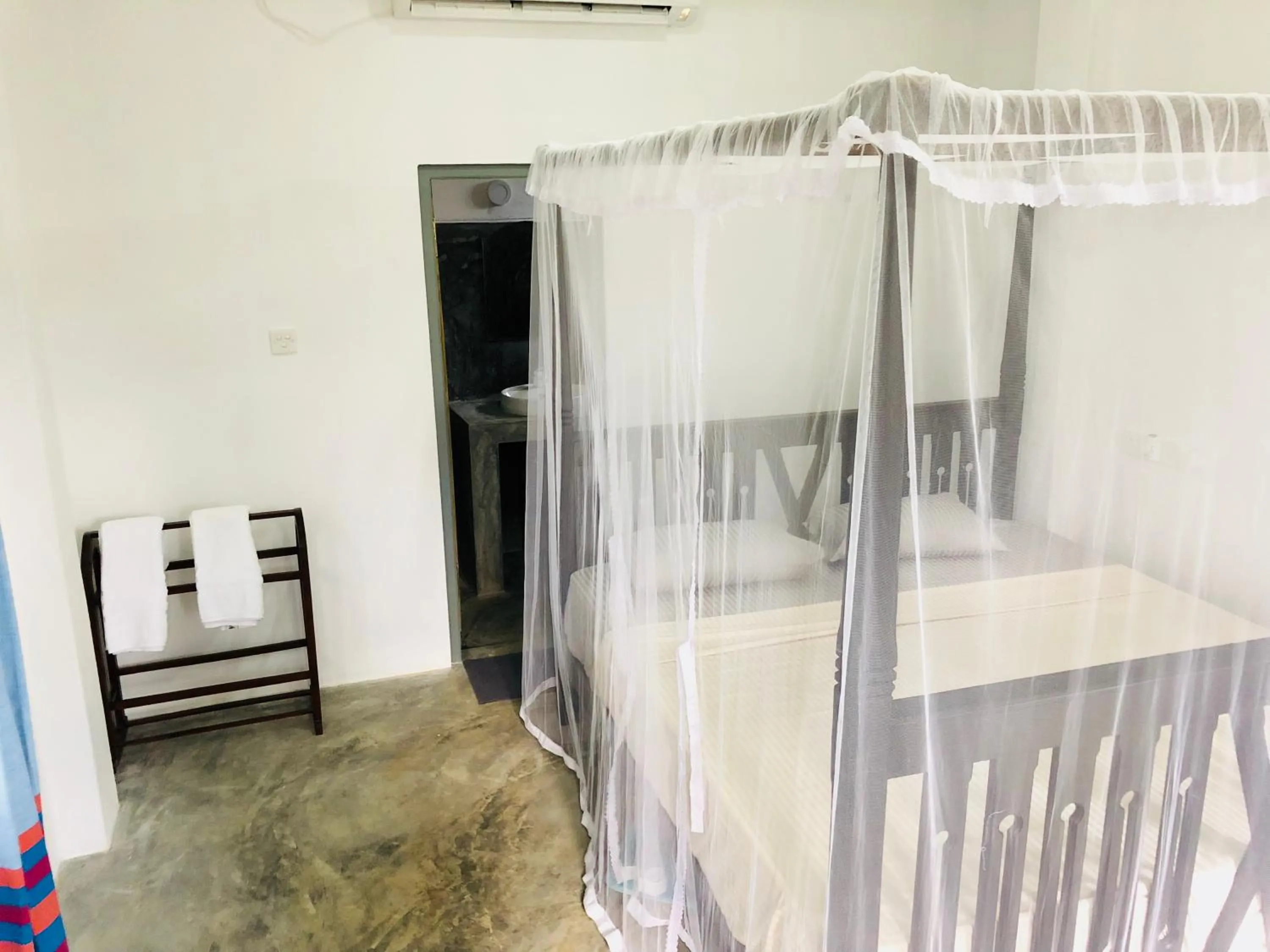 Bed in Hiru Villa Tangalle