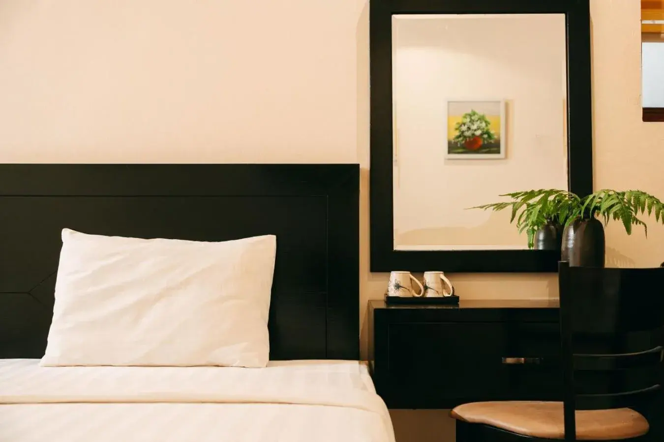 King Room with Garden View in Trang An Heritage Garden King Room with Garden View in Trang An Heritage Garden