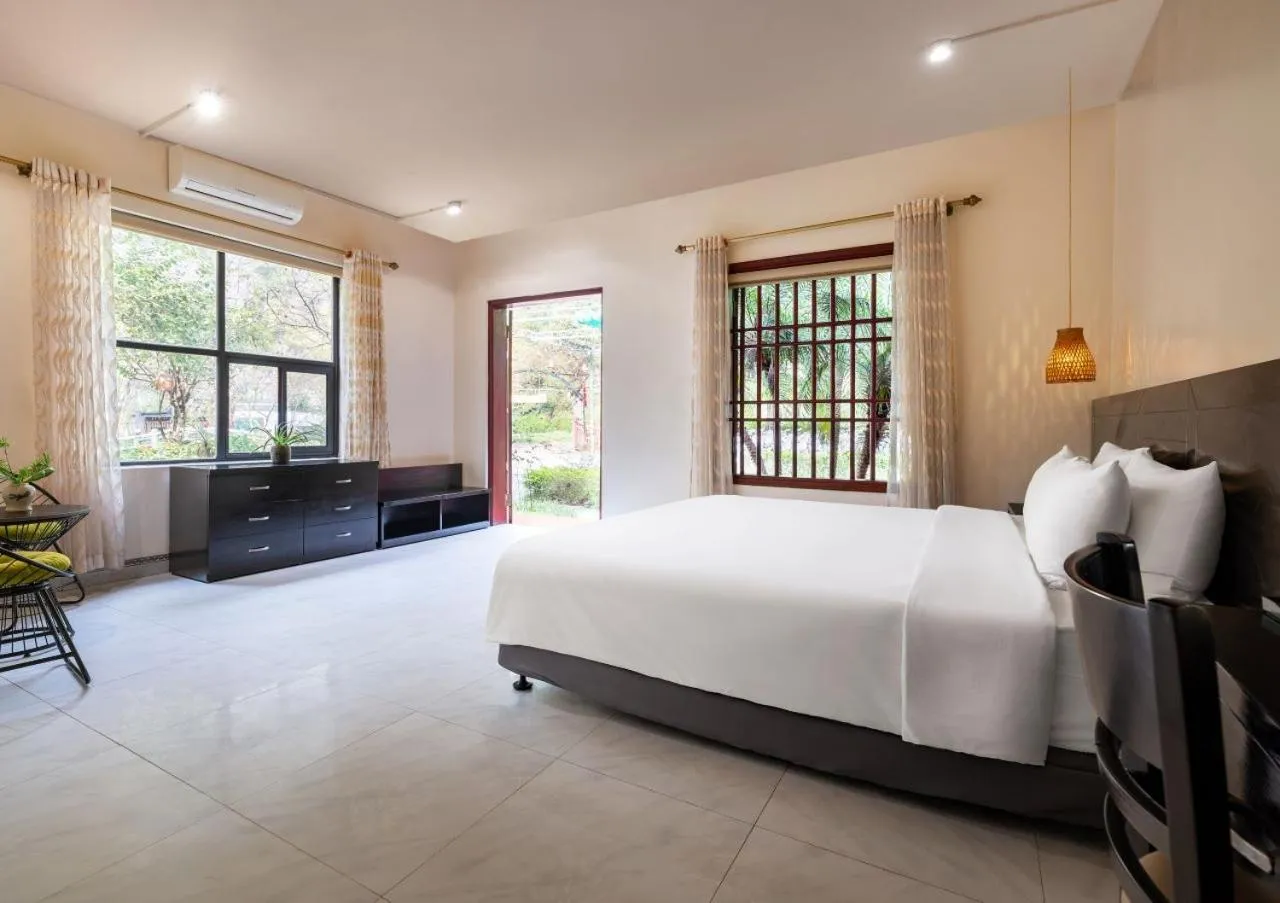 Bedroom, Bed in Trang An Heritage Garden