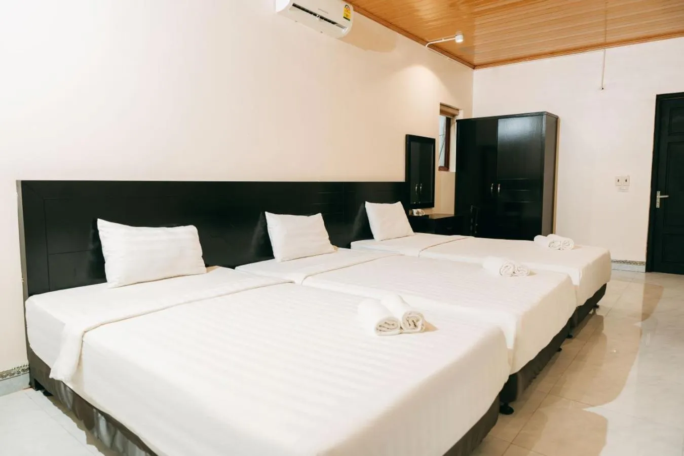 Bed in Trang An Heritage Garden