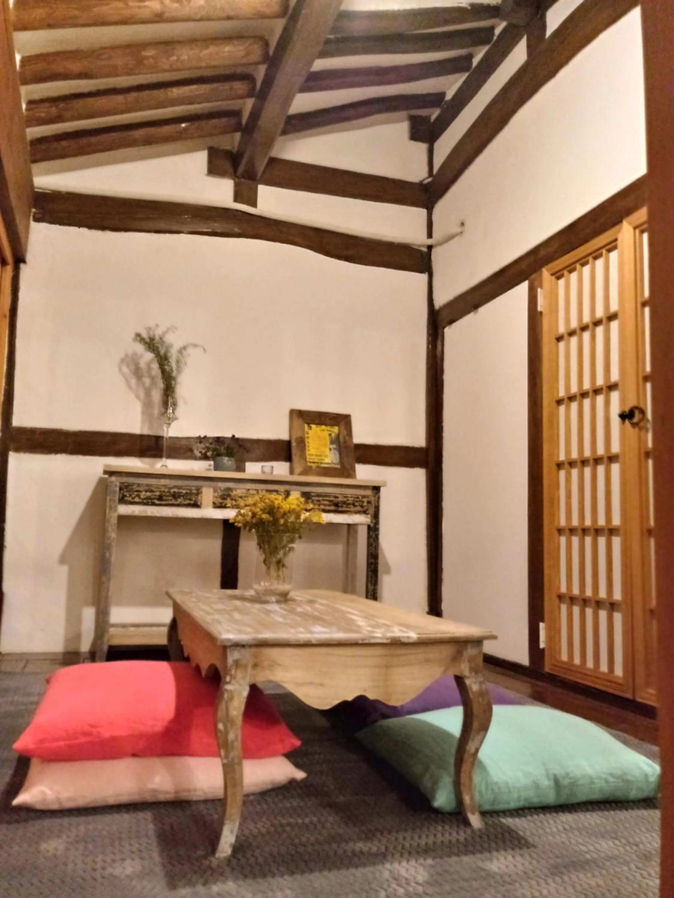 Balcony/Terrace in Hundred Years Hanok