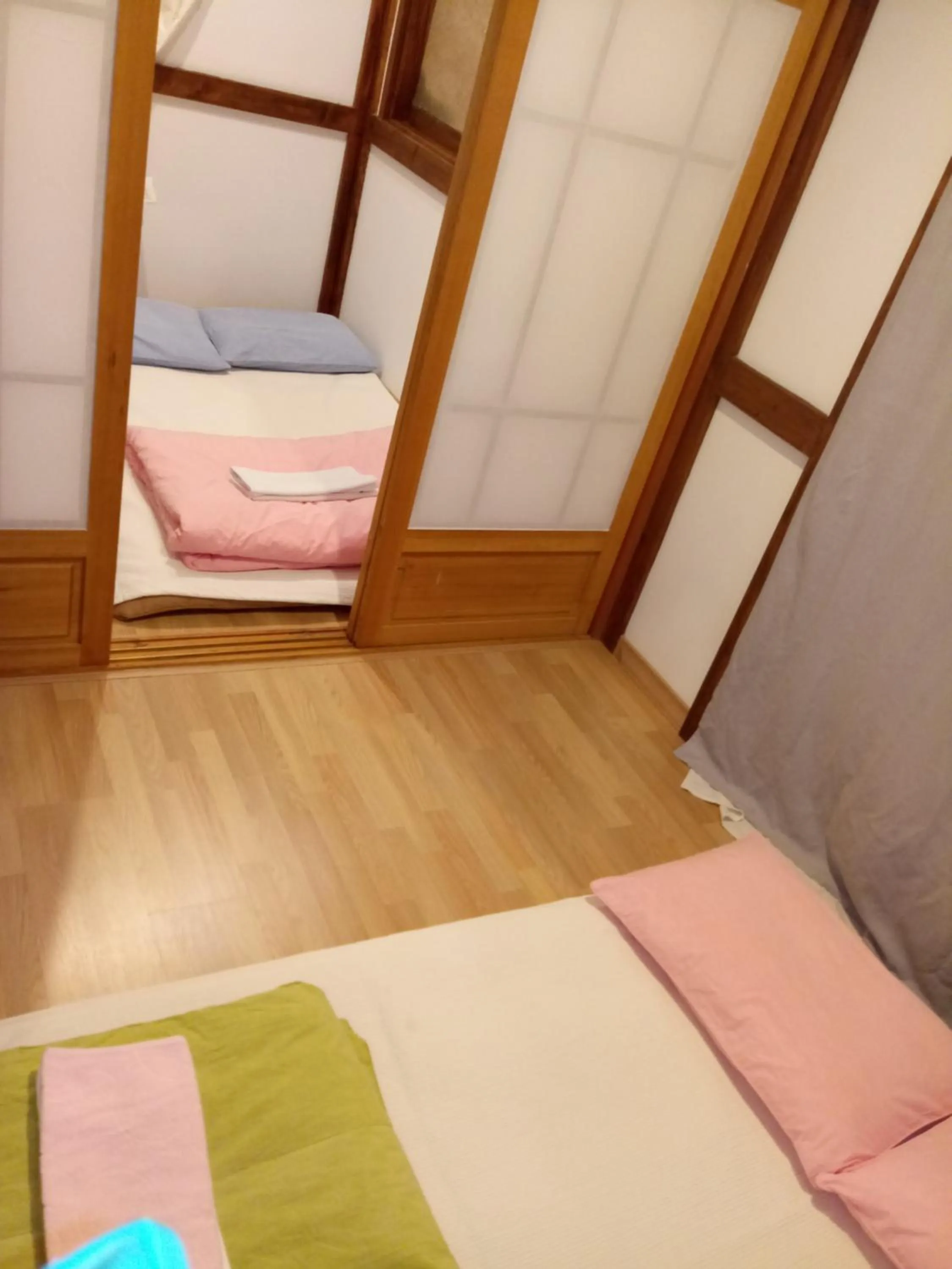 Bed in Hundred Years Hanok